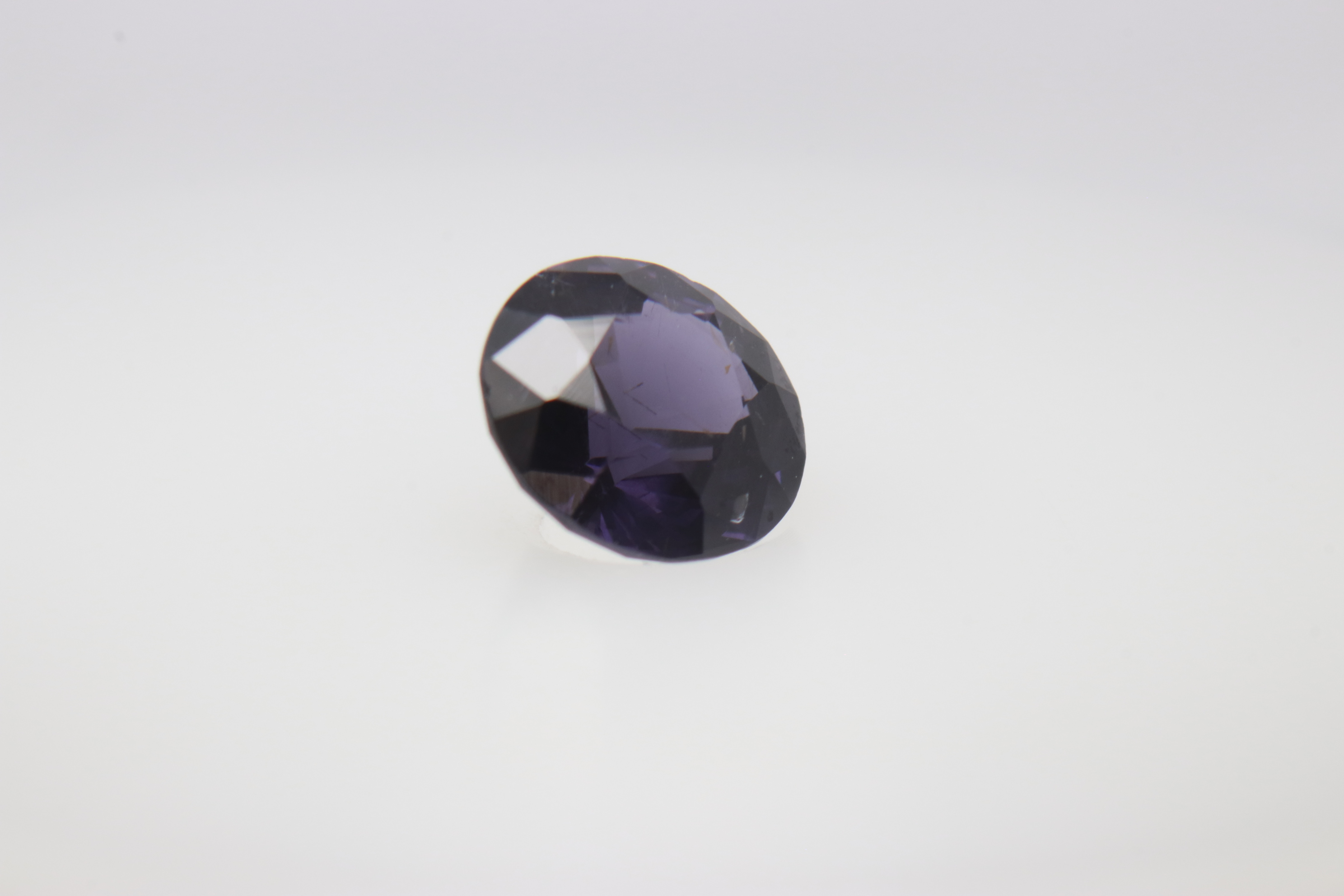 0.8ct Cobolt Spinel Vs Round Shape (0x5.7x4.1 mm) Unheated gemstone from Sri Lanka