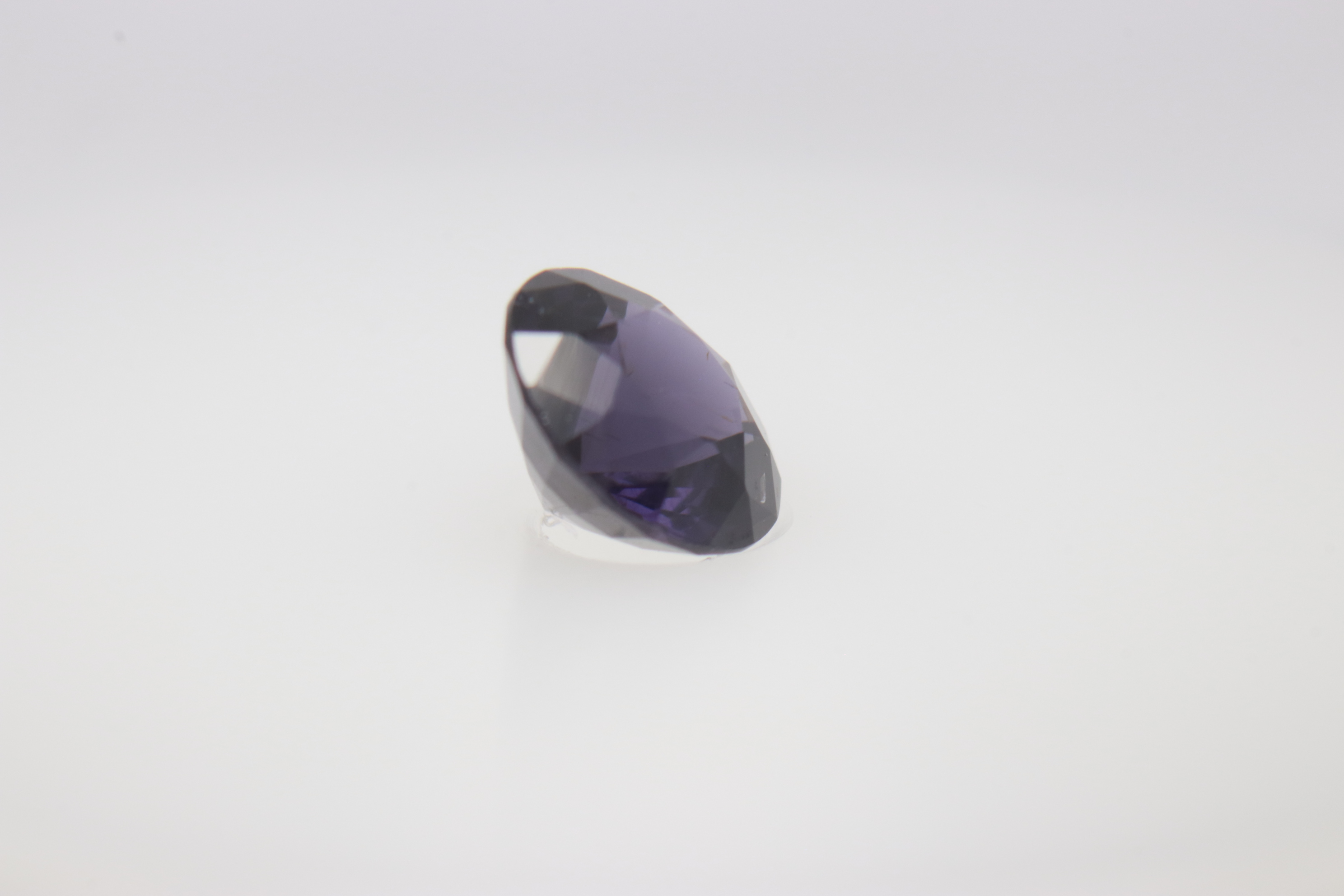 0.8ct Cobolt Spinel Vs Round Shape (0x5.7x4.1 mm) Unheated gemstone from Sri Lanka