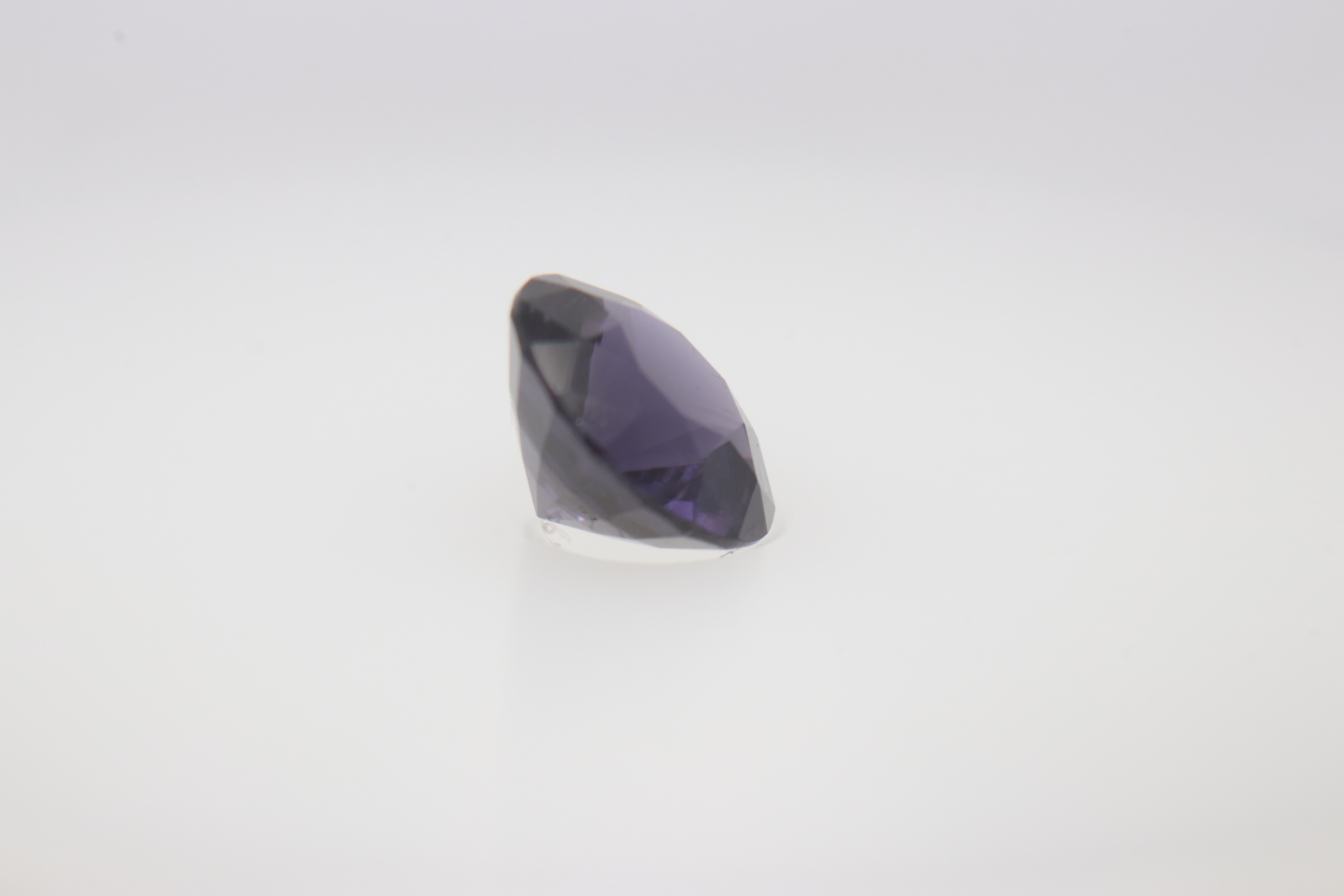 0.8ct Cobolt Spinel Vs Round Shape (0x5.7x4.1 mm) Unheated gemstone from Sri Lanka