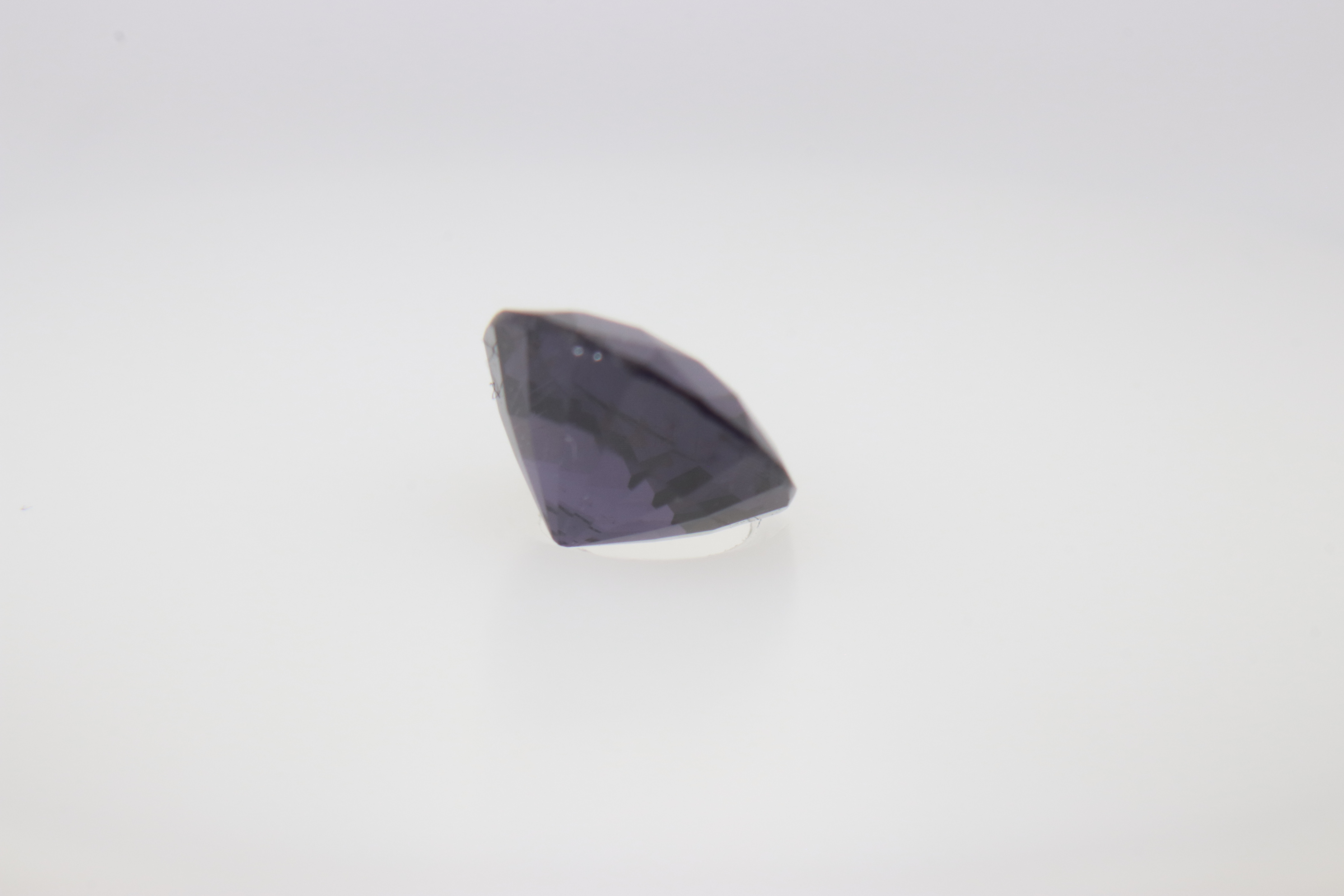 0.8ct Cobolt Spinel Vs Round Shape (0x5.7x4.1 mm) Unheated gemstone from Sri Lanka