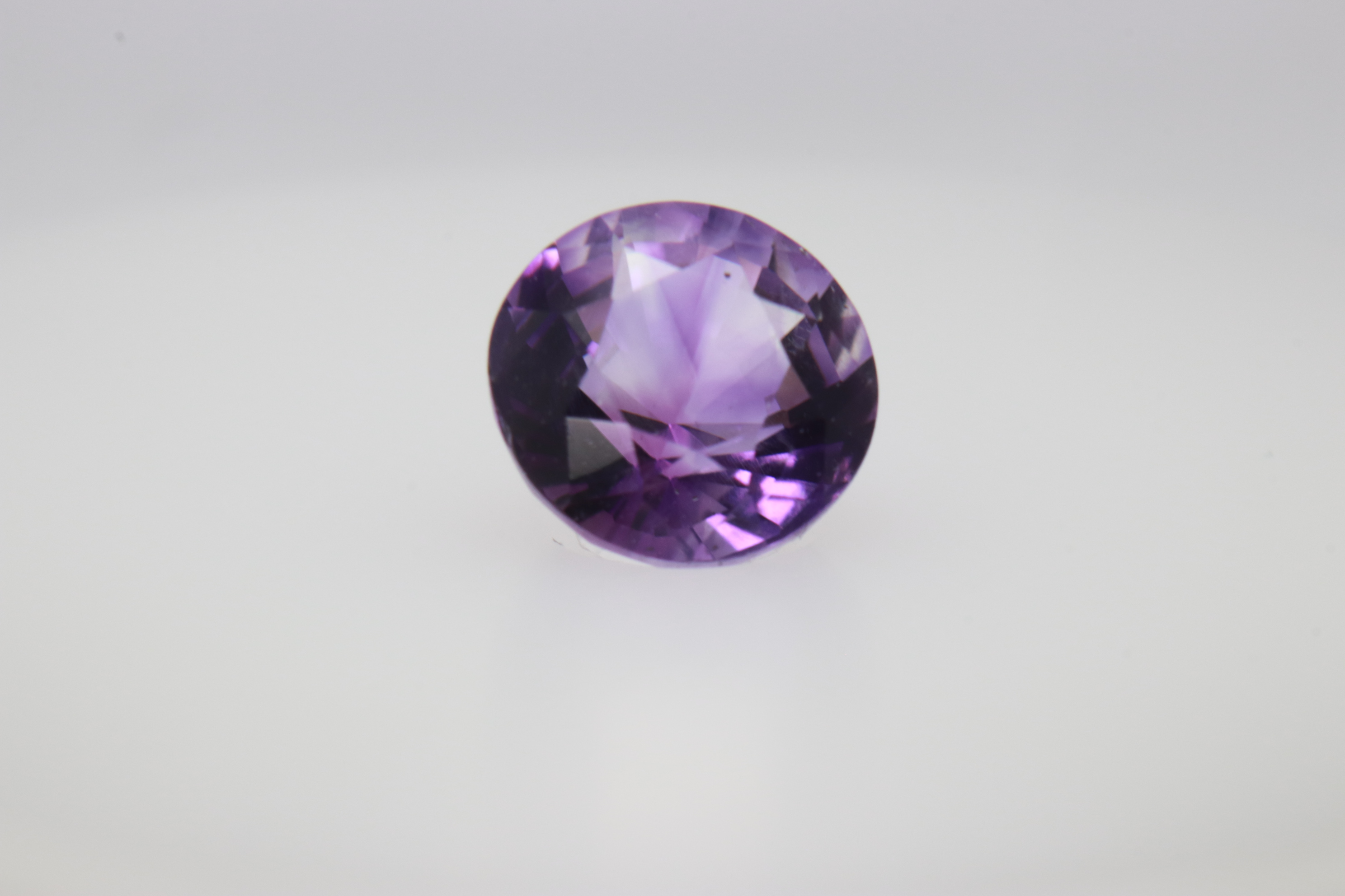 1.1ct Purple Spinel VVS Round Shape (0x6.2x4.5 mm) Unheated gemstone from Sri Lanka