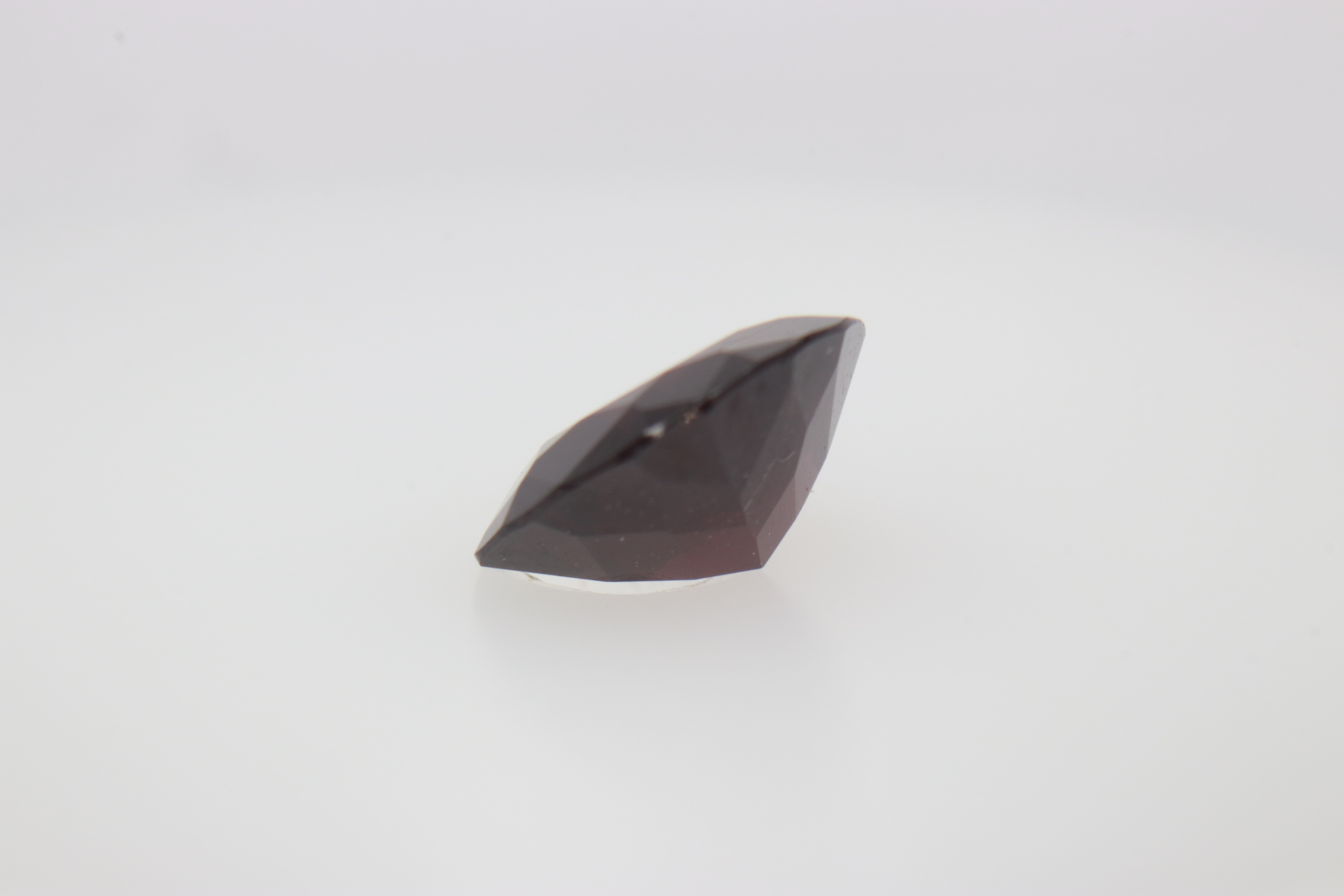 1.1ct Dark Red Spinel VVS1 Princess Shape (6.6x6.5x3.3 mm) Unheated gemstone from Sri Lanka