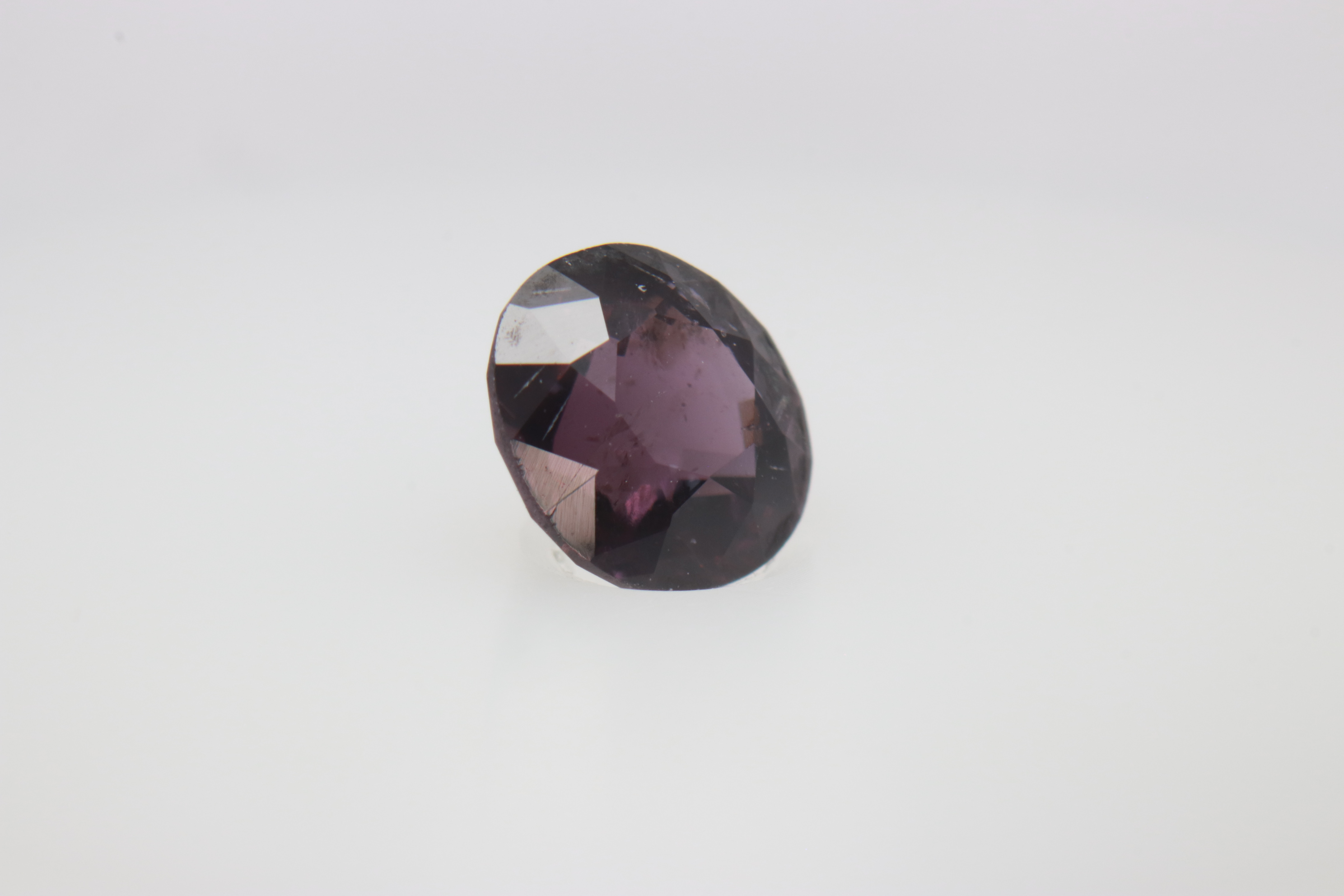0.8ct Purple Spinel Vs Round Shape (0x5.4x3.8 mm) Unheated gemstone from Sri Lanka
