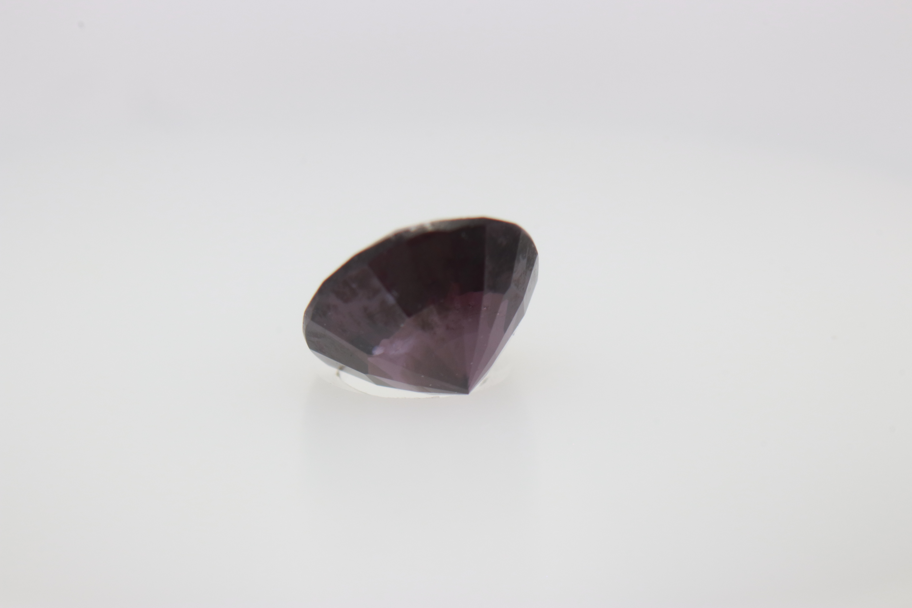 0.8ct Purple Spinel Vs Round Shape (0x5.4x3.8 mm) Unheated gemstone from Sri Lanka