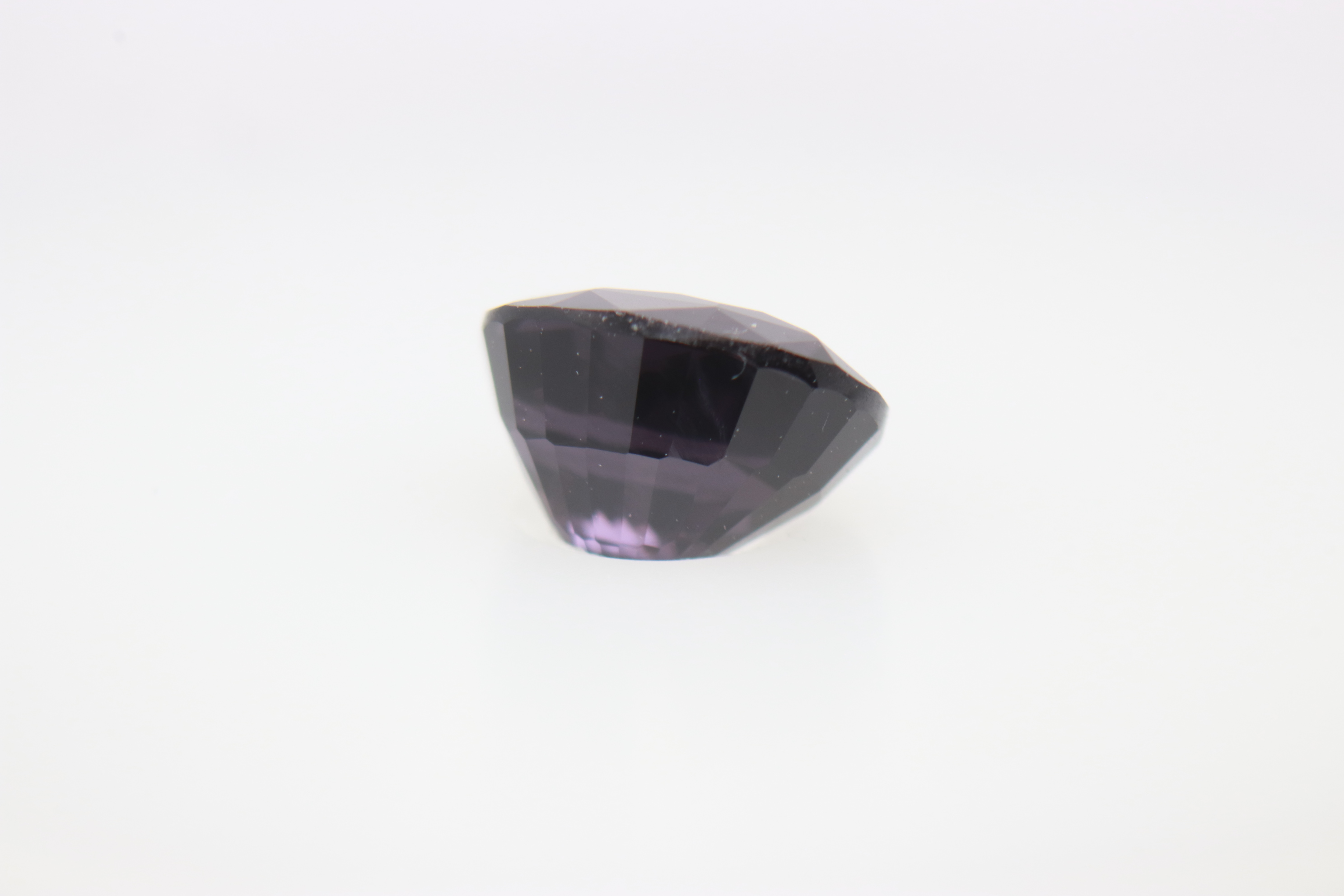 1.2ct Purple Spinel VVS Oval Shape (6.7x5.3x4.6 mm) Unheated gemstone from Sri Lanka