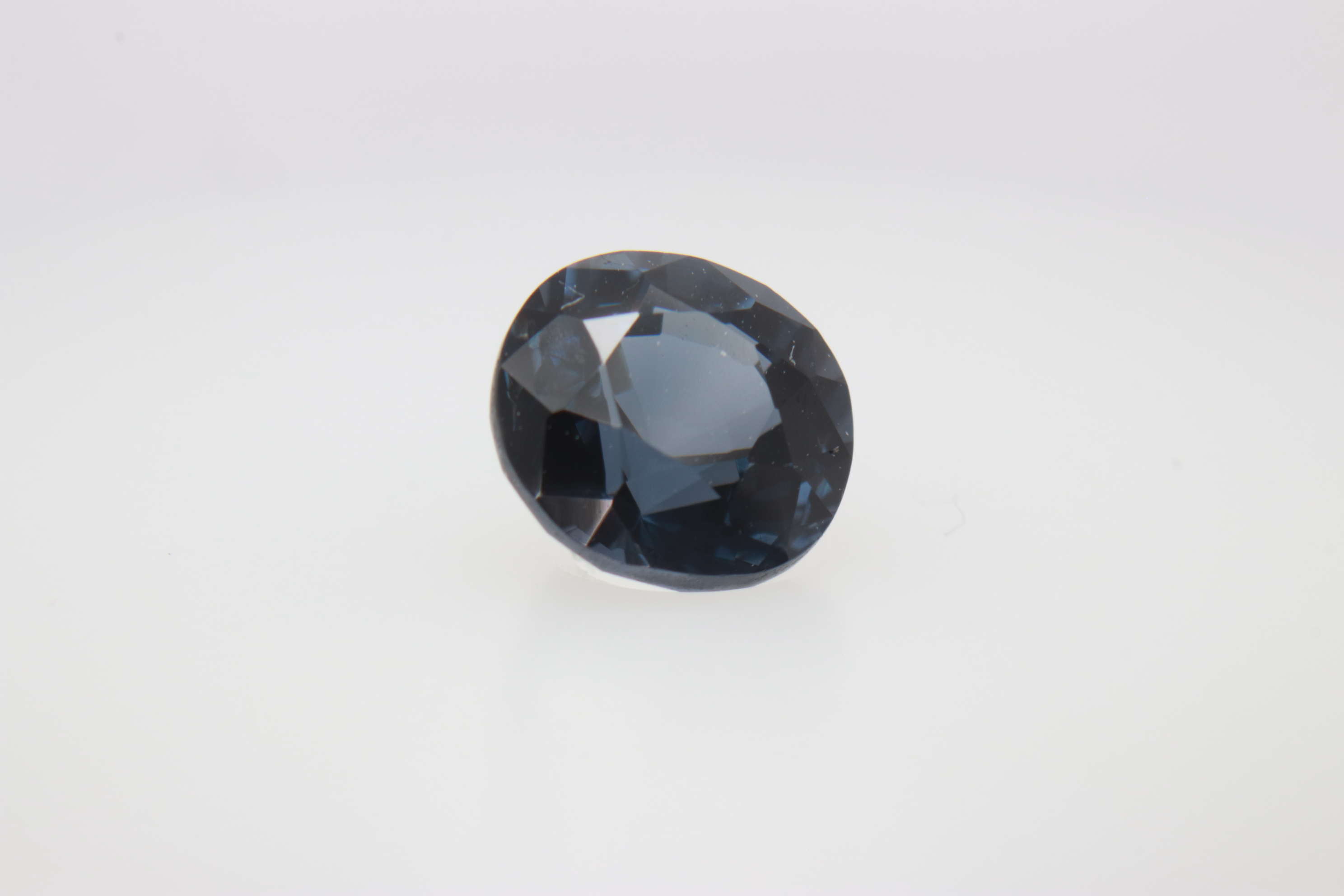 1.1ct Cobolt Spinel VVS Round Shape (0x5.9x4.1 mm) Unheated gemstone from Sri Lanka