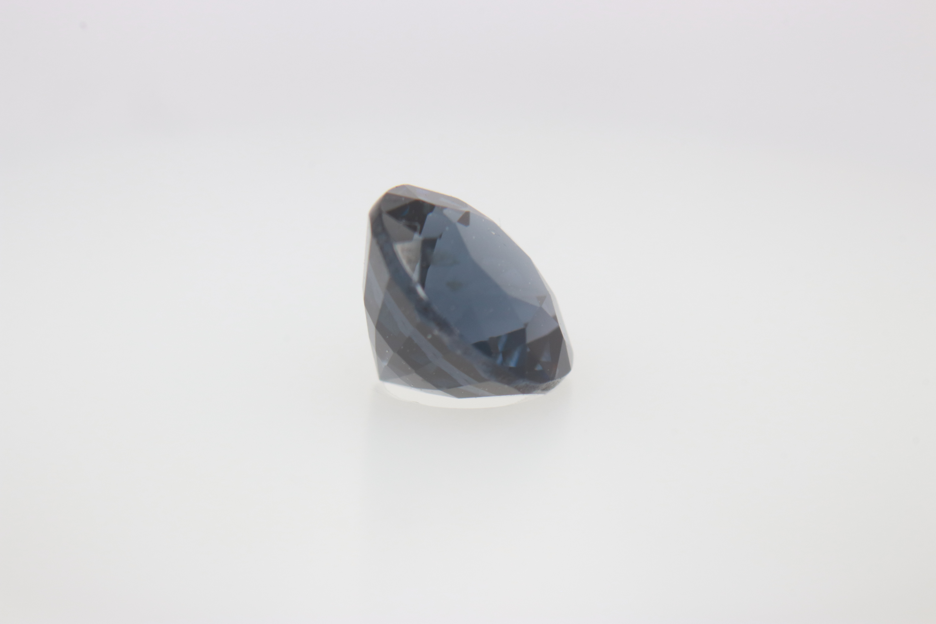 1.1ct Cobolt Spinel VVS Round Shape (0x5.9x4.1 mm) Unheated gemstone from Sri Lanka