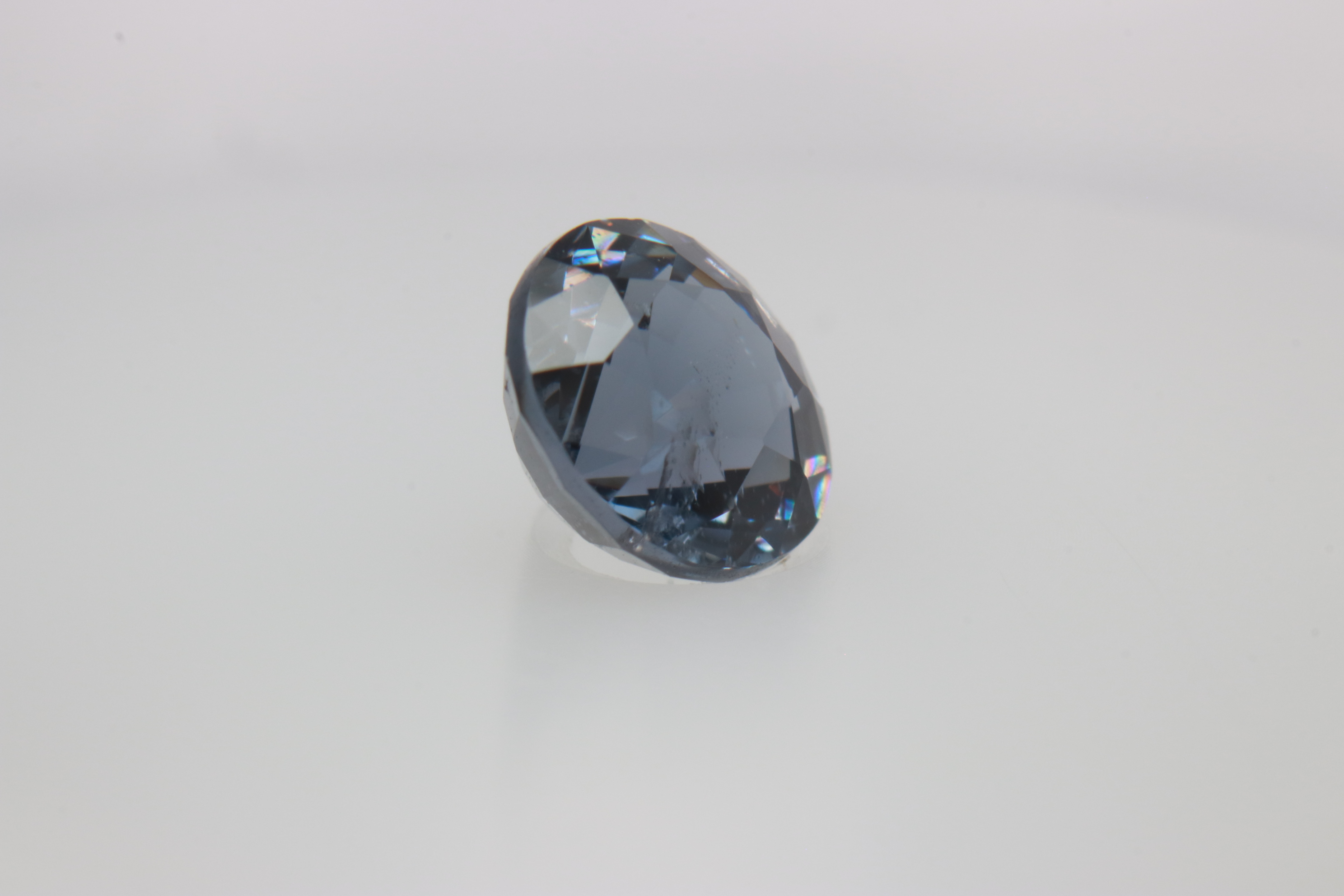 1.1ct Cobolt Spinel Vs1 Round Shape (0x6.1x4.5 mm) Unheated gemstone from Sri Lanka