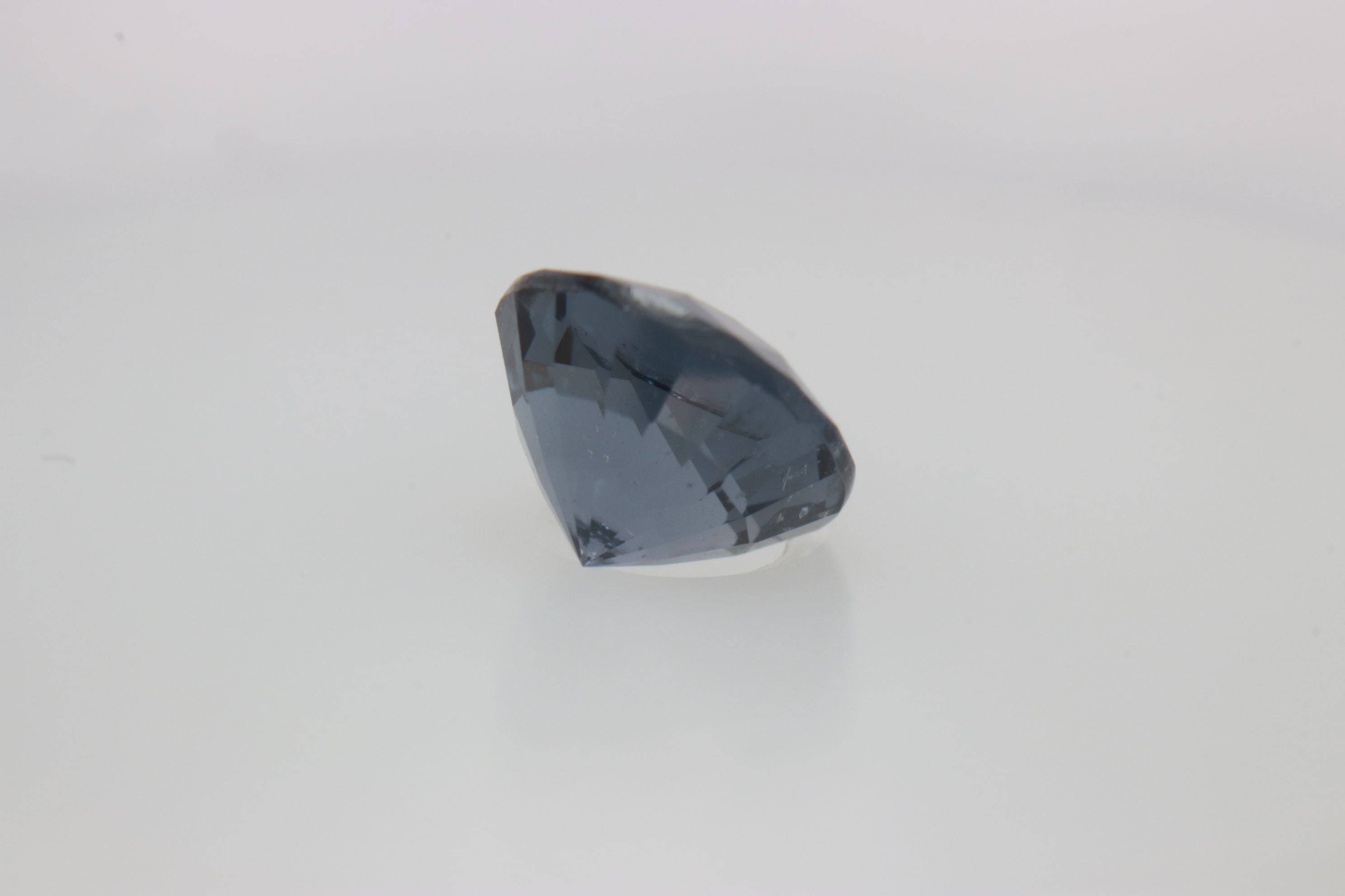 1.1ct Cobolt Spinel Vs1 Round Shape (0x6.1x4.5 mm) Unheated gemstone from Sri Lanka
