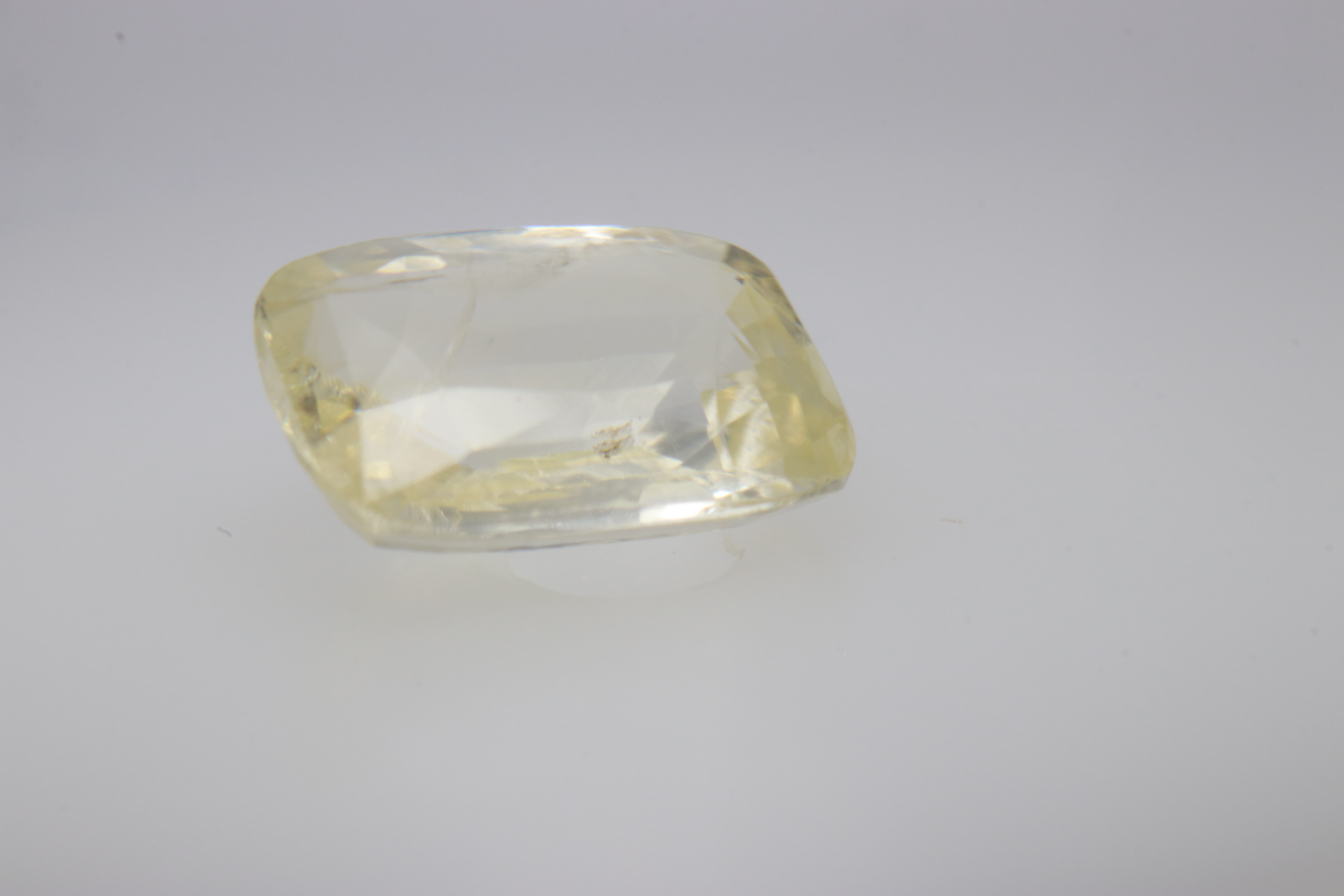 2ct Yellow Sapphire VVS1 Fancy Cushion Shape (8.7x6.4x3.2 mm) Unheated gemstone from Sri Lanka