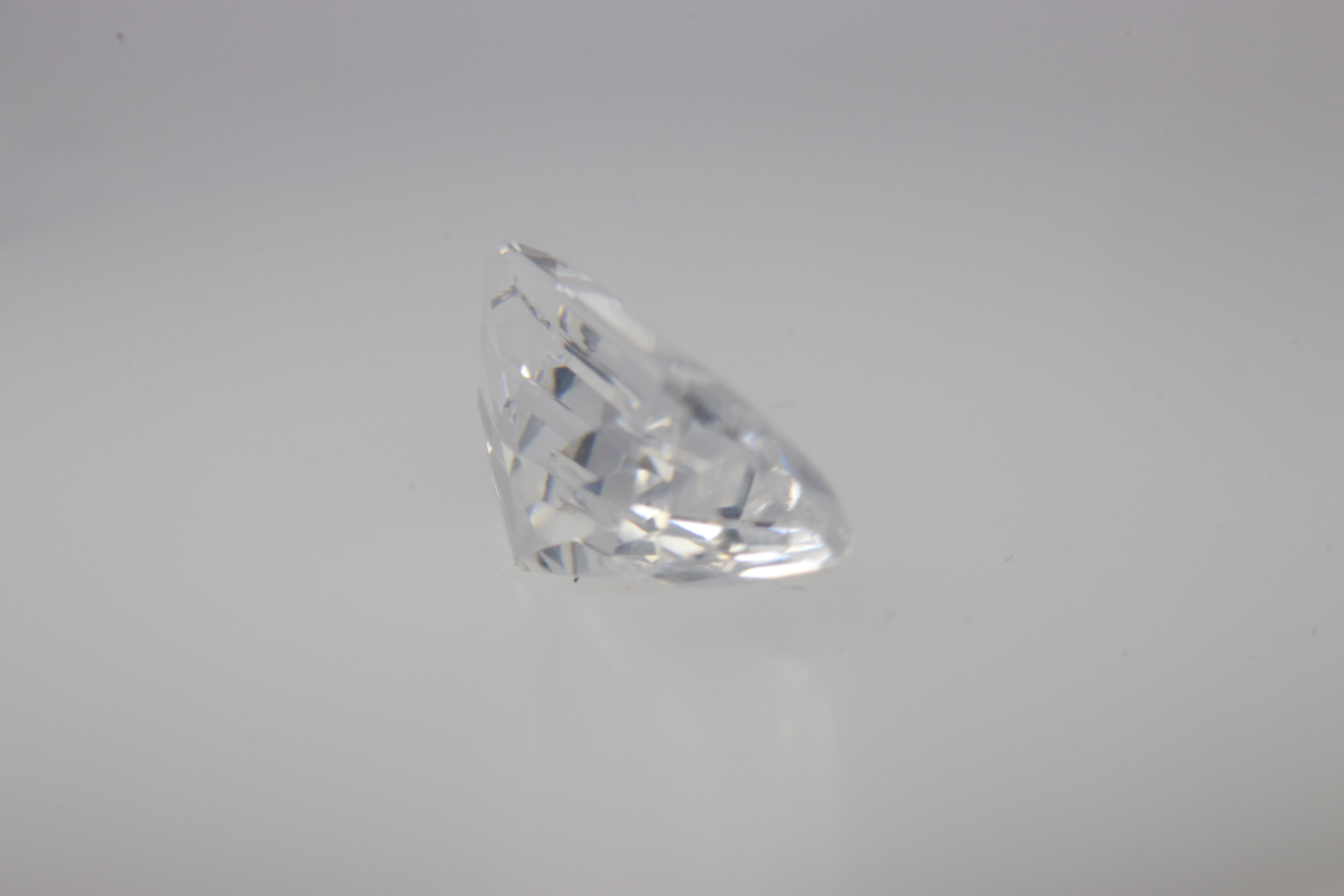 1.8ct White Sapphire VVS Emerald Shape (9.3x4.5x4 mm) Unheated gemstone from Sri Lanka