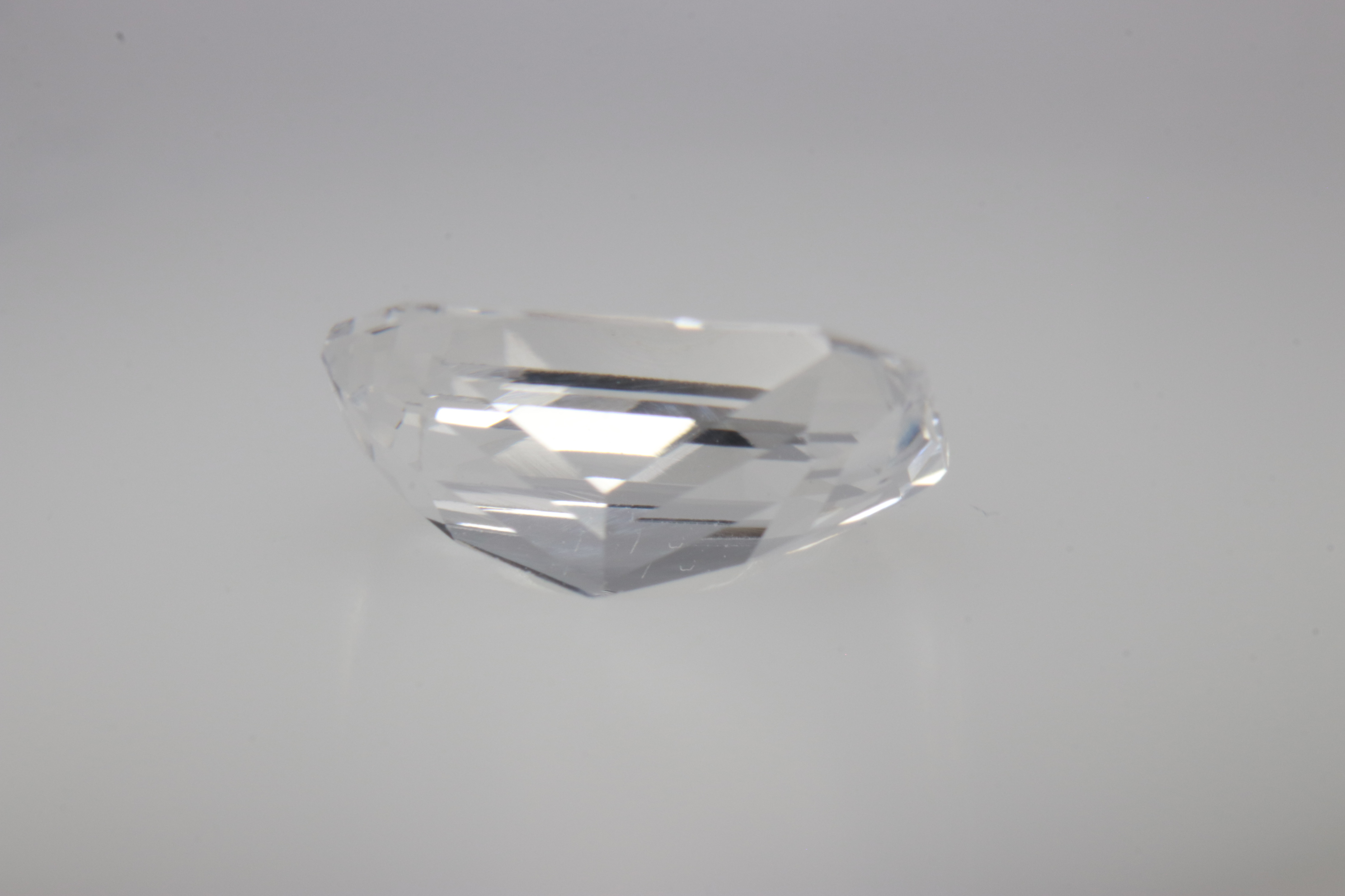 1.8ct White Sapphire VVS Emerald Shape (9.3x4.5x4 mm) Unheated gemstone from Sri Lanka