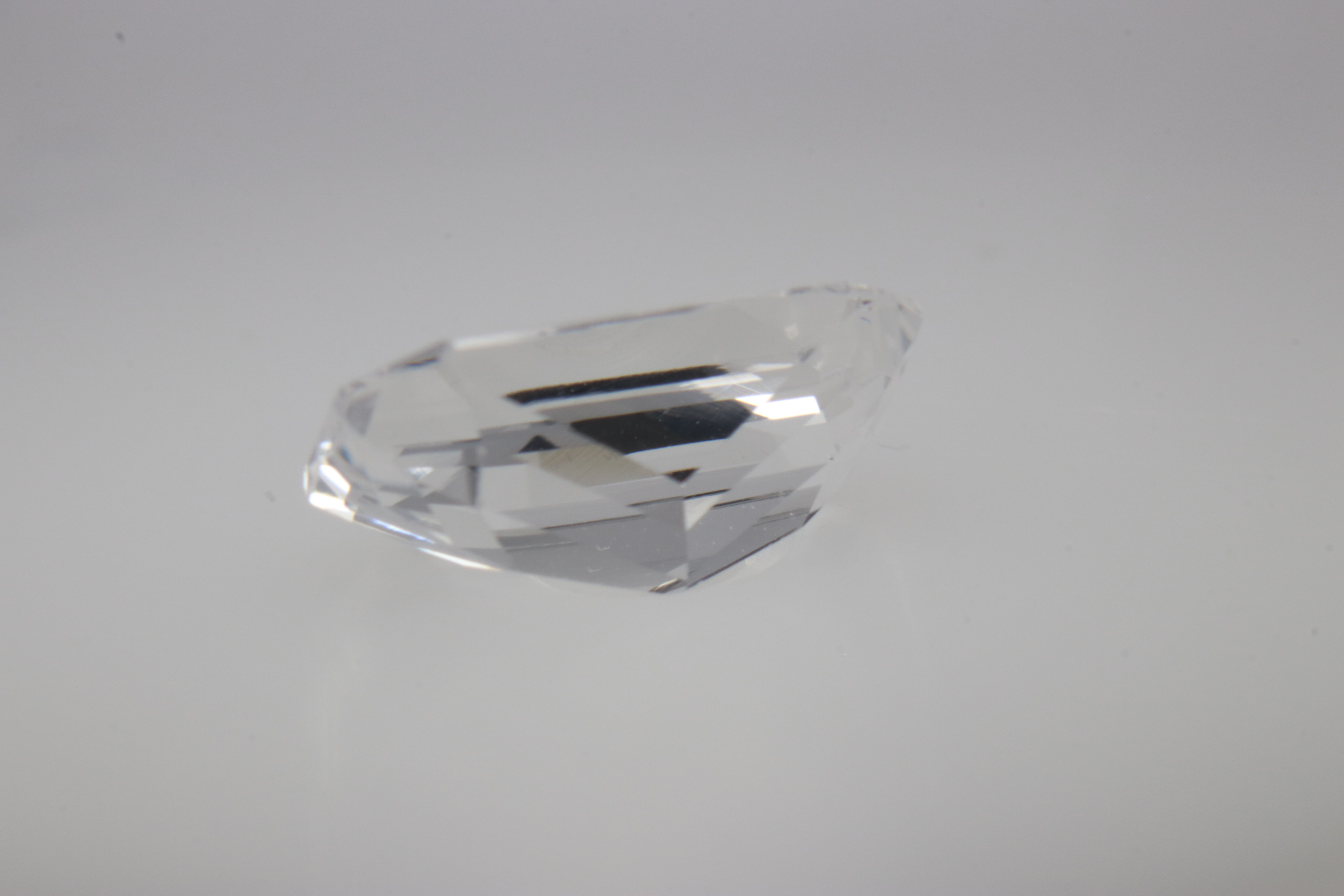 1.8ct White Sapphire VVS Emerald Shape (9.3x4.5x4 mm) Unheated gemstone from Sri Lanka