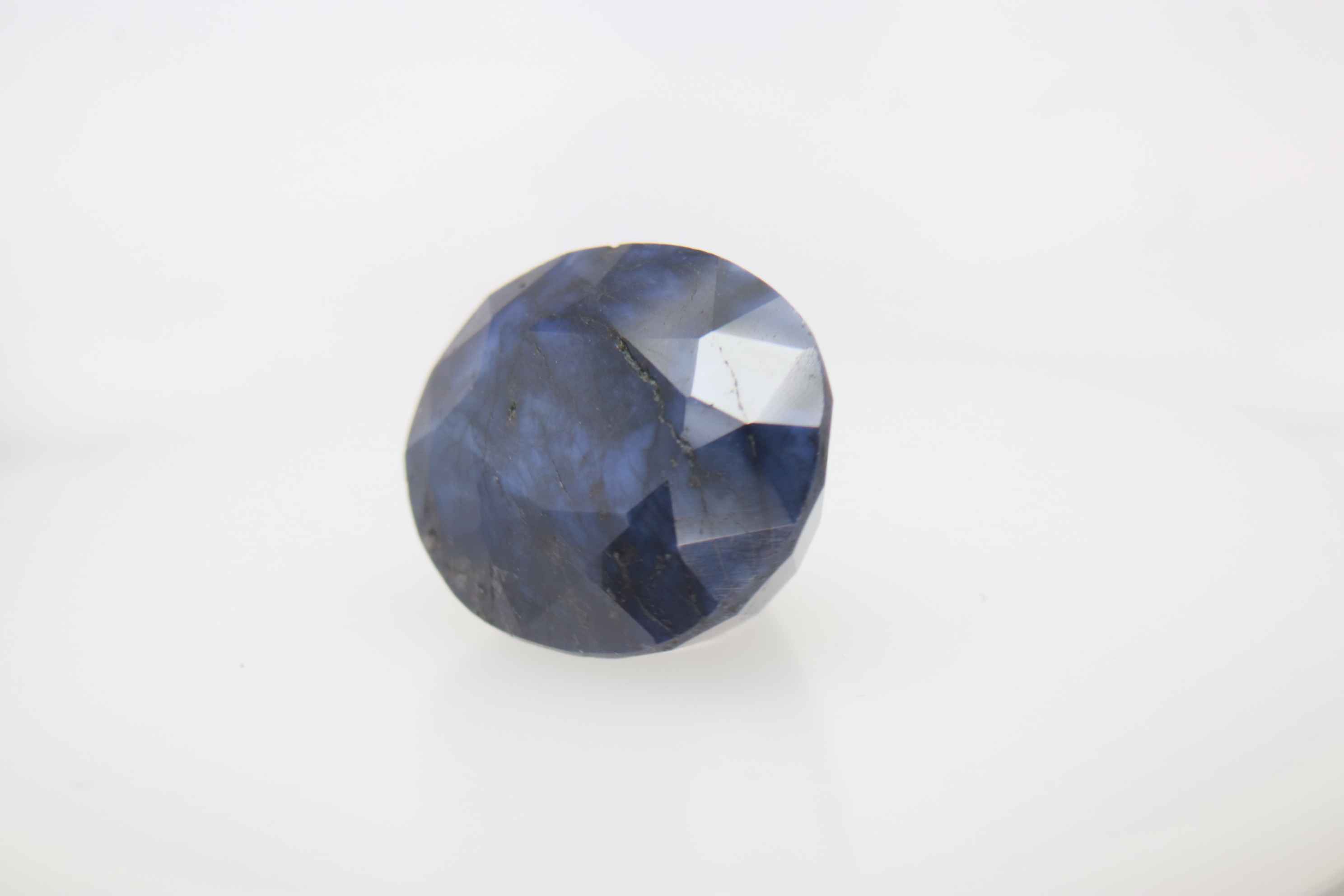 6.5ct Blue Sapphire VVS Oval Shape (11x9.6x7 mm) Heated gemstone from Sri Lanka