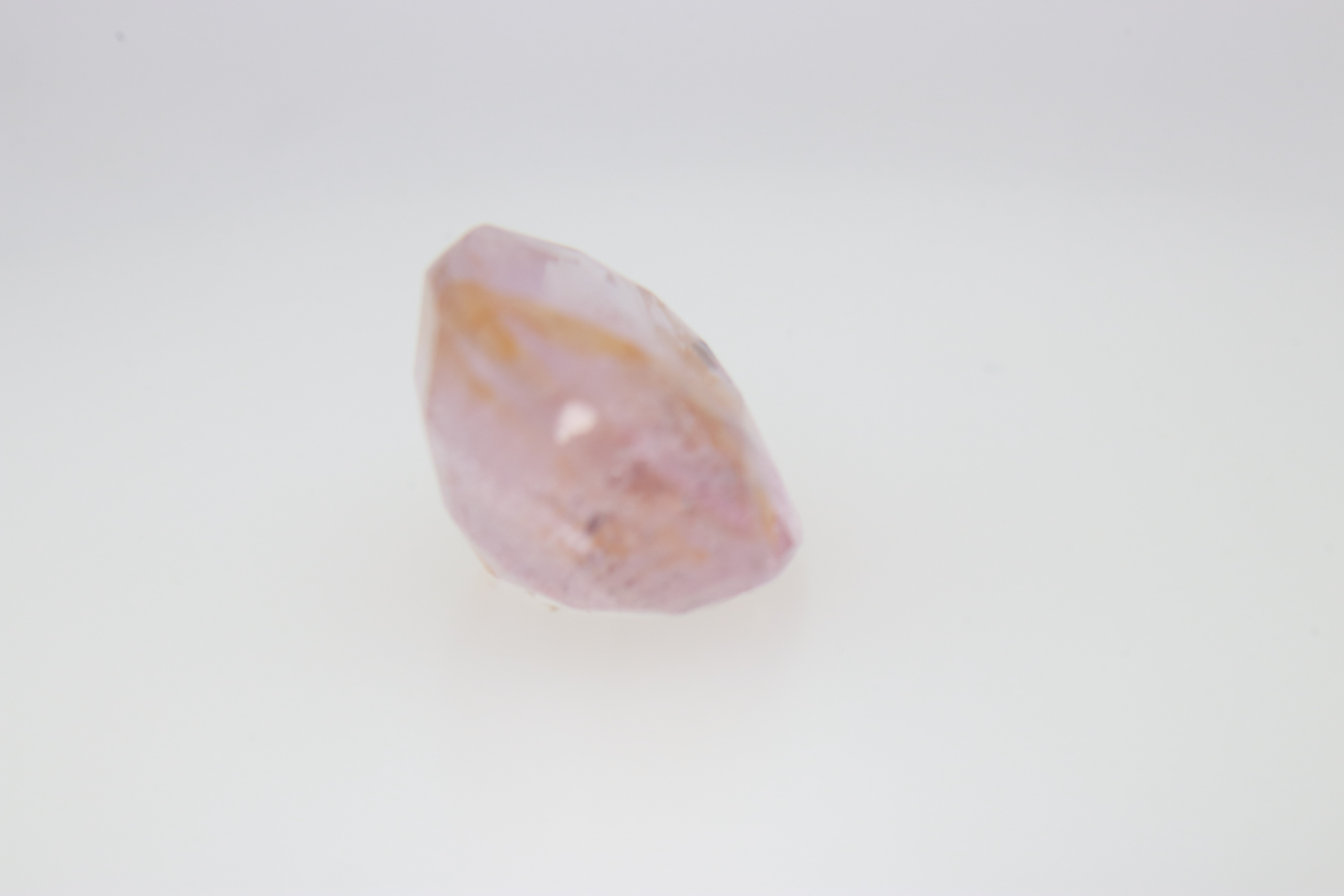 2.2ct Hot Pink Sapphire Twinning wisp Oval Shape (7.8x6.8x4.5 mm) Unheated gemstone from Sri Lanka