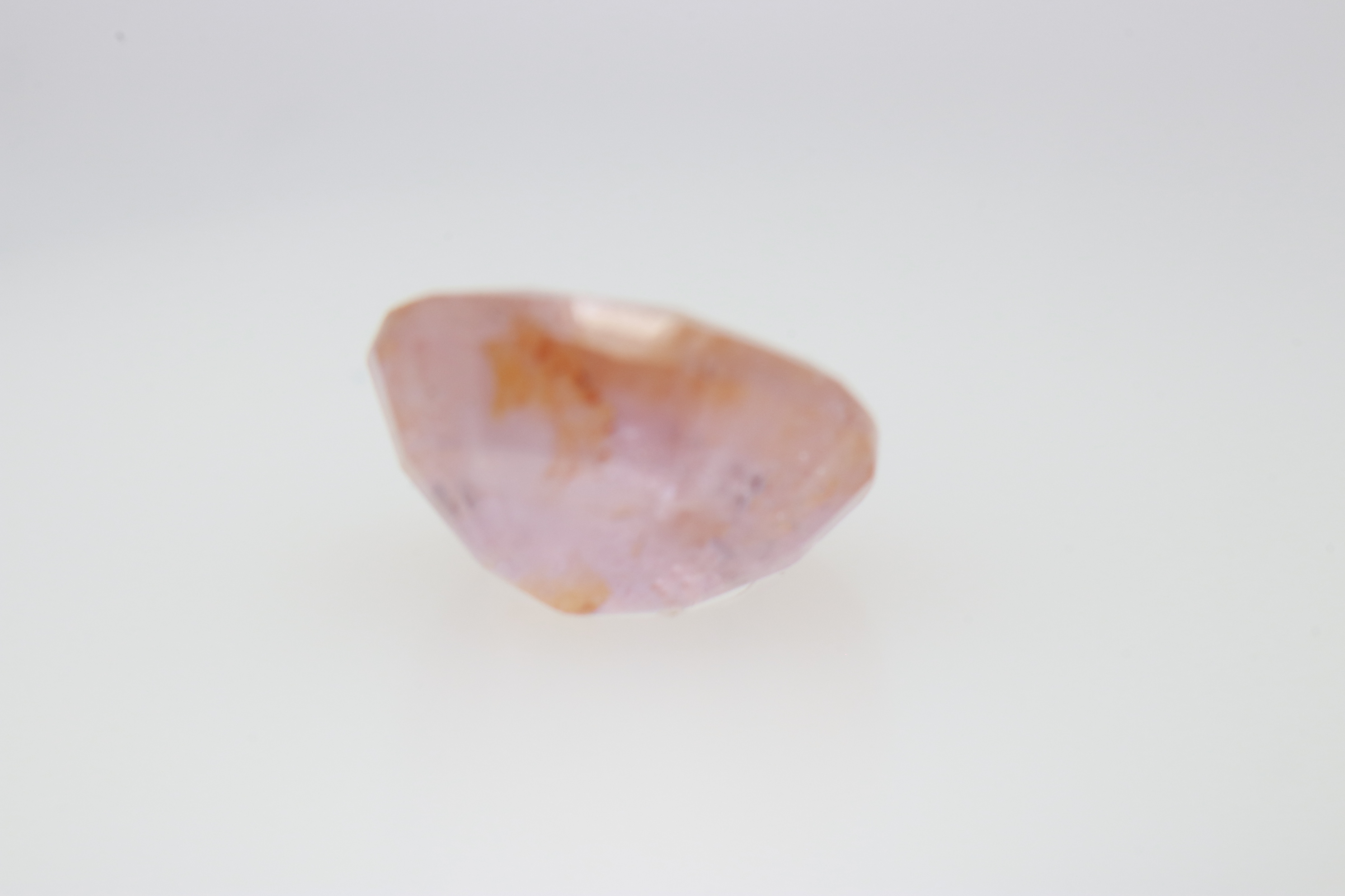 2.2ct Hot Pink Sapphire Twinning wisp Oval Shape (7.8x6.8x4.5 mm) Unheated gemstone from Sri Lanka