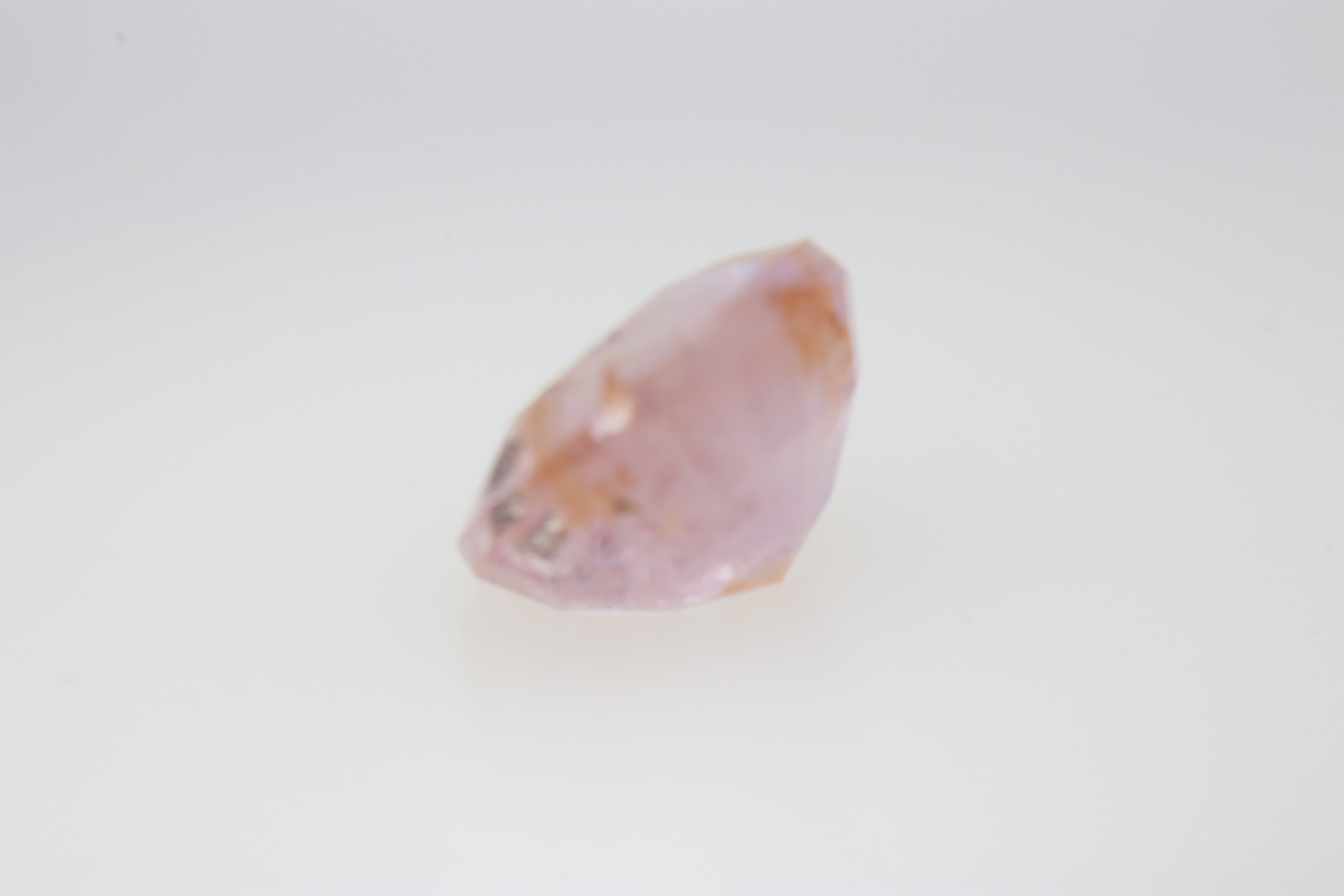 2.2ct Hot Pink Sapphire Twinning wisp Oval Shape (7.8x6.8x4.5 mm) Unheated gemstone from Sri Lanka