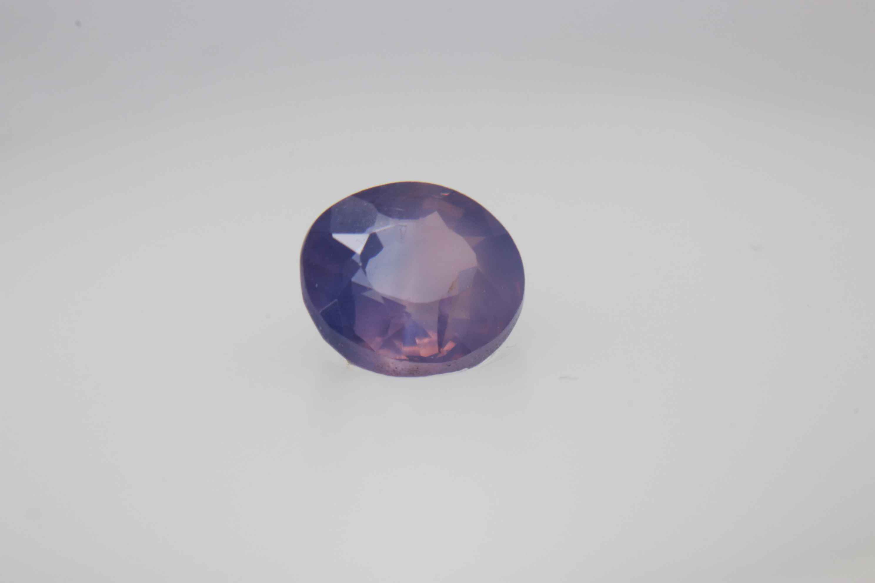 0.85ct Lavender Blush Sapphire VVS Round Shape (0x4.9x5.3 mm) Unheated gemstone from Sri Lanka