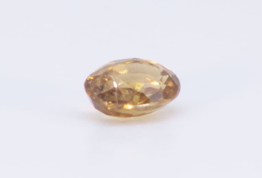 1.2ct Honey Garnet VVS Oval Shape (8.7x6.3x4 mm) Unheated gemstone from Sri Lanka