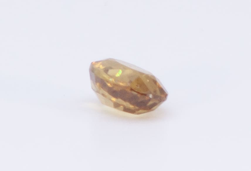 1.2ct Honey Garnet VVS Oval Shape (8.7x6.3x4 mm) Unheated gemstone from Sri Lanka