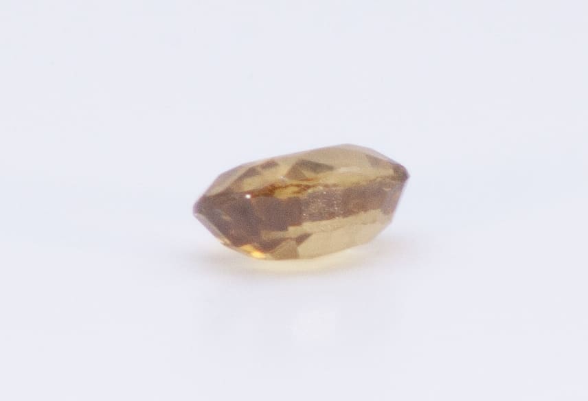 1.2ct Honey Garnet VVS Oval Shape (8.7x6.3x4 mm) Unheated gemstone from Sri Lanka