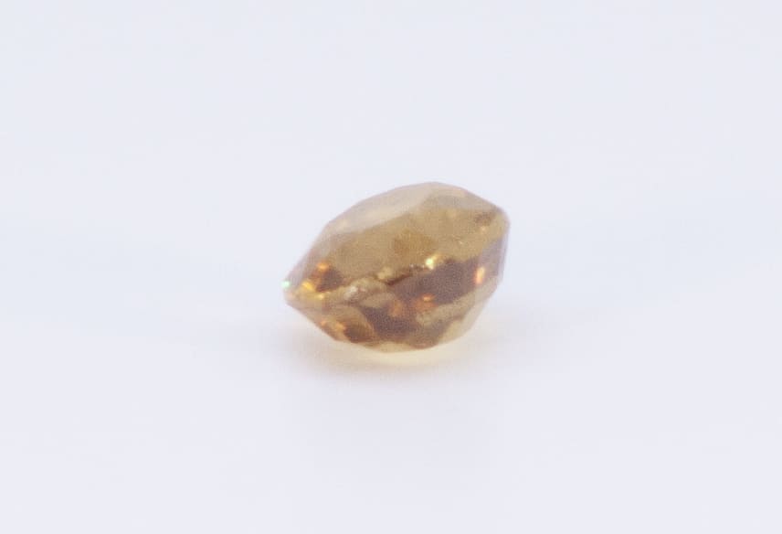 1.2ct Honey Garnet VVS Oval Shape (8.7x6.3x4 mm) Unheated gemstone from Sri Lanka