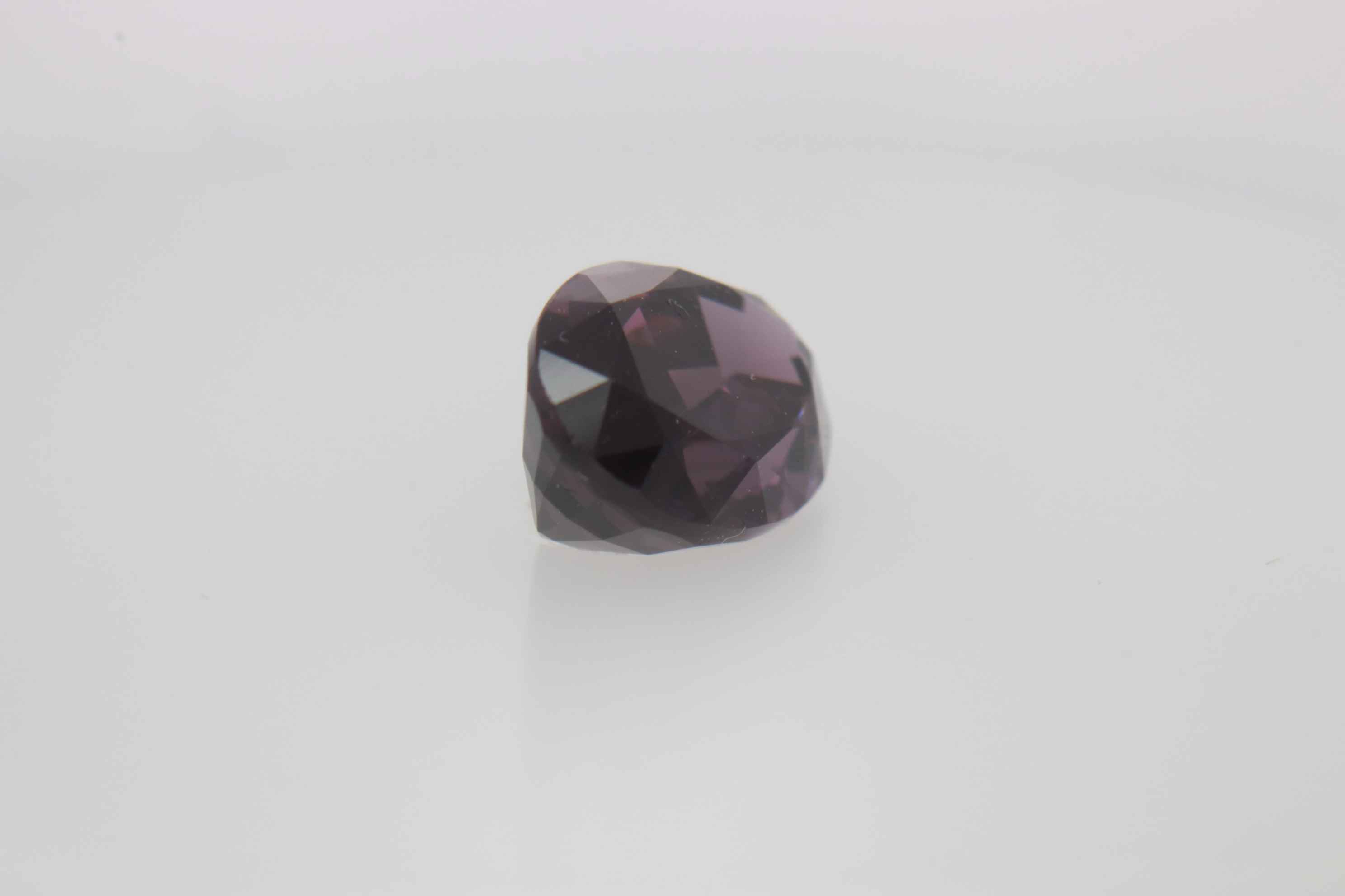 1.25ct Purple Spinel SI1 Oval Shape (7.9x5x3.8 mm) Unheated gemstone from Sri Lanka