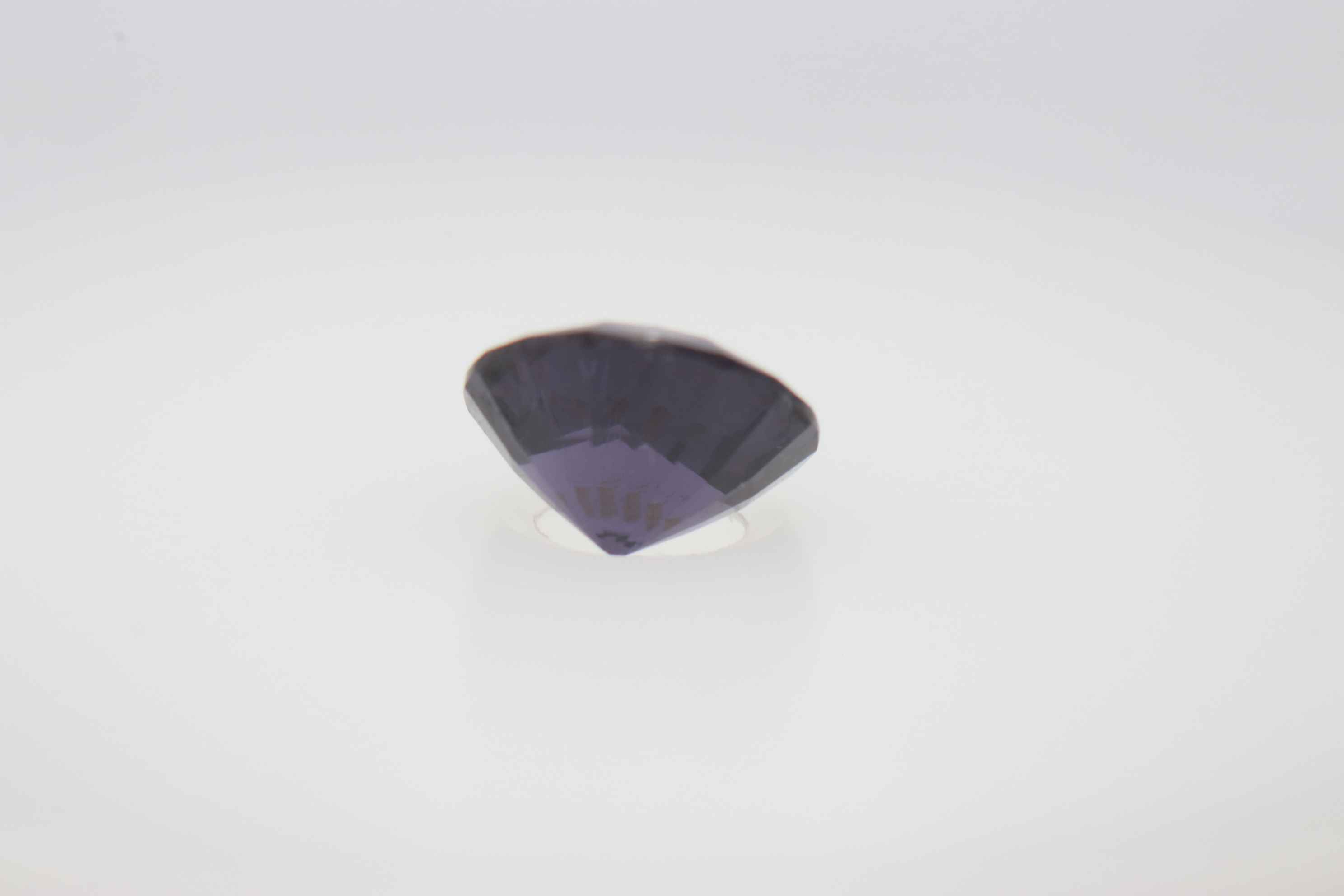 0.8ct Cobolt Spinel Vs Round Shape (0x5.7x4.1 mm) Unheated gemstone from Sri Lanka