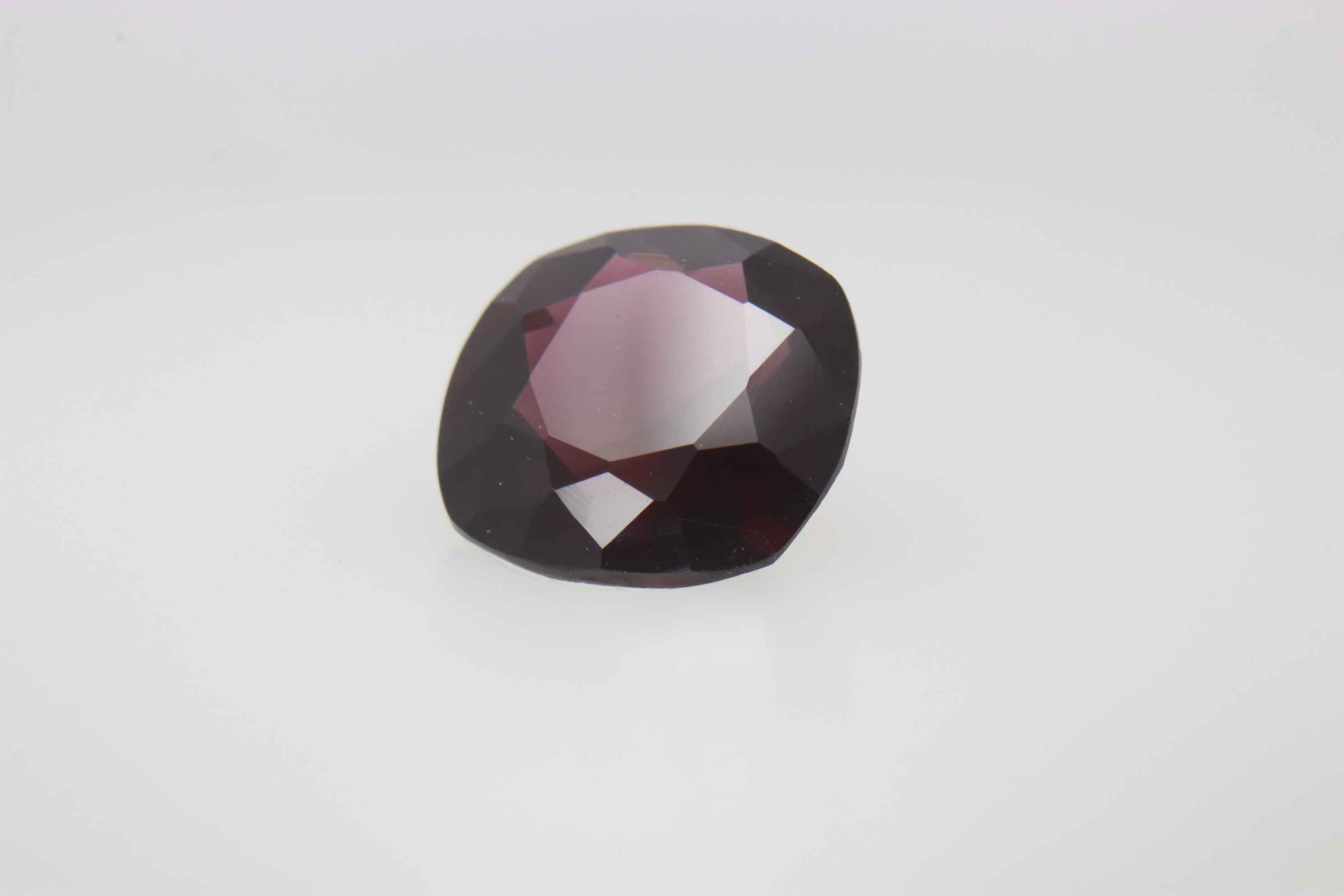 1.1ct Dark Red Spinel VVS1 Princess Shape (6.6x6.5x3.3 mm) Unheated gemstone from Sri Lanka