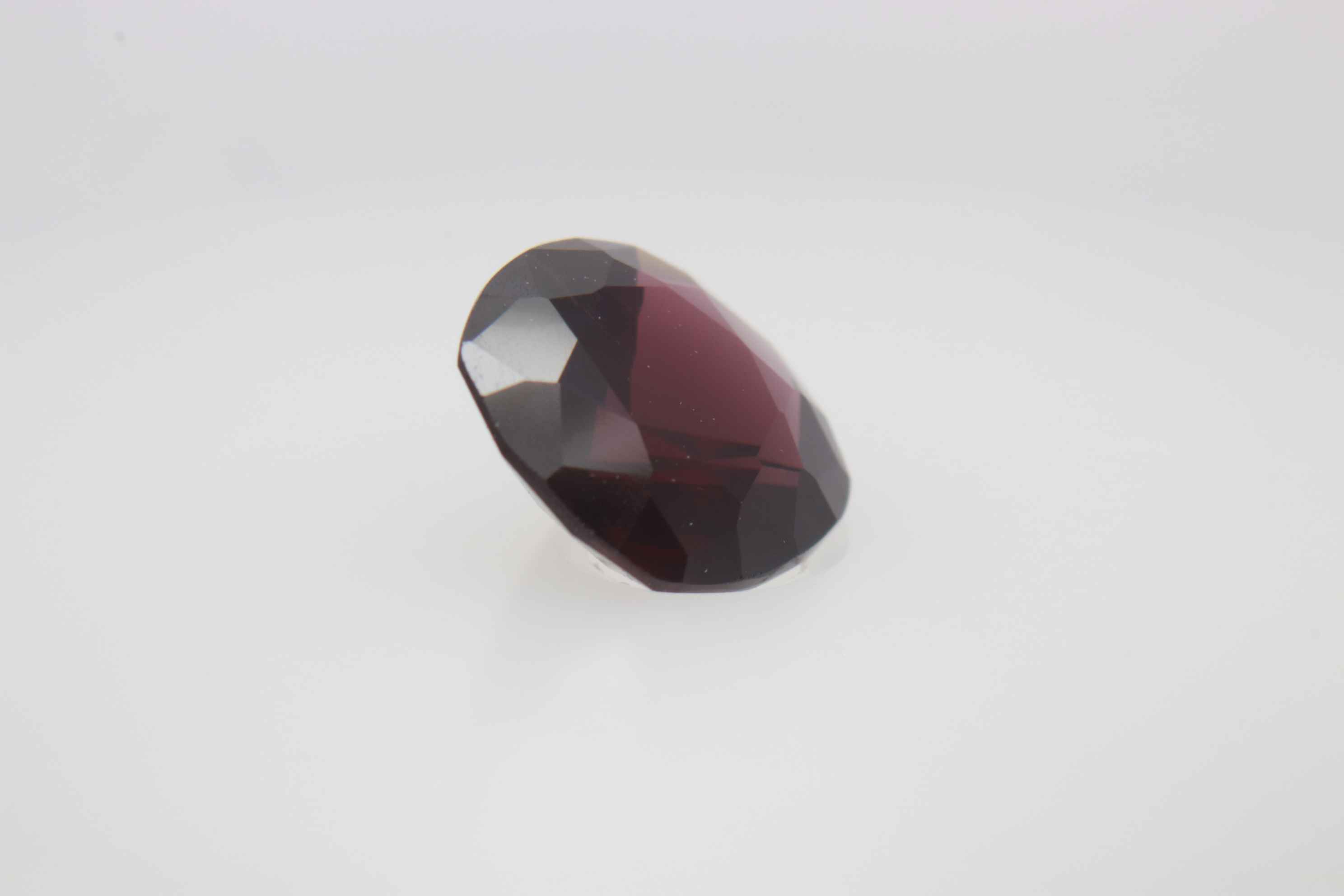 1.1ct Dark Red Spinel VVS1 Princess Shape (6.6x6.5x3.3 mm) Unheated gemstone from Sri Lanka