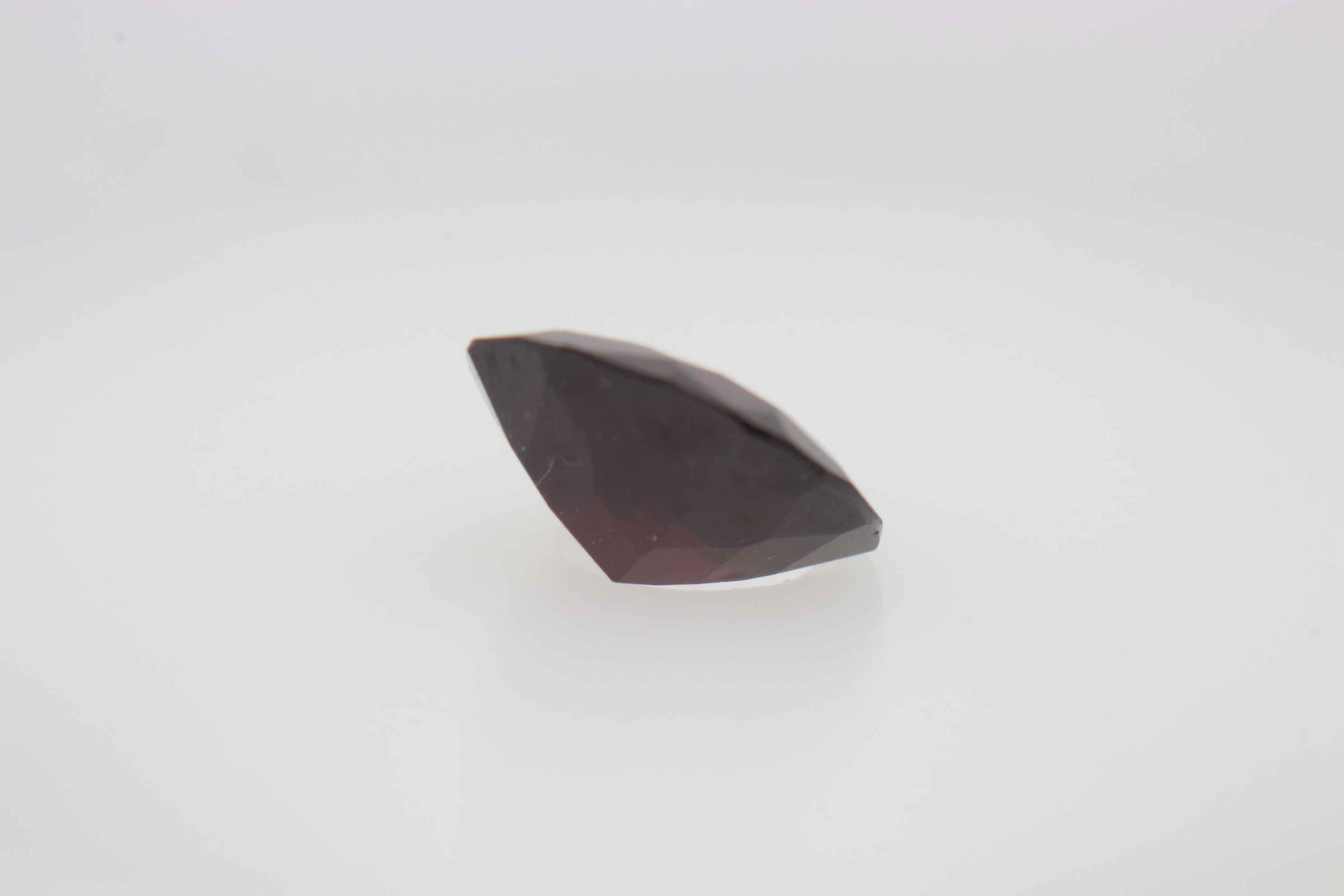 1.1ct Dark Red Spinel VVS1 Princess Shape (6.6x6.5x3.3 mm) Unheated gemstone from Sri Lanka