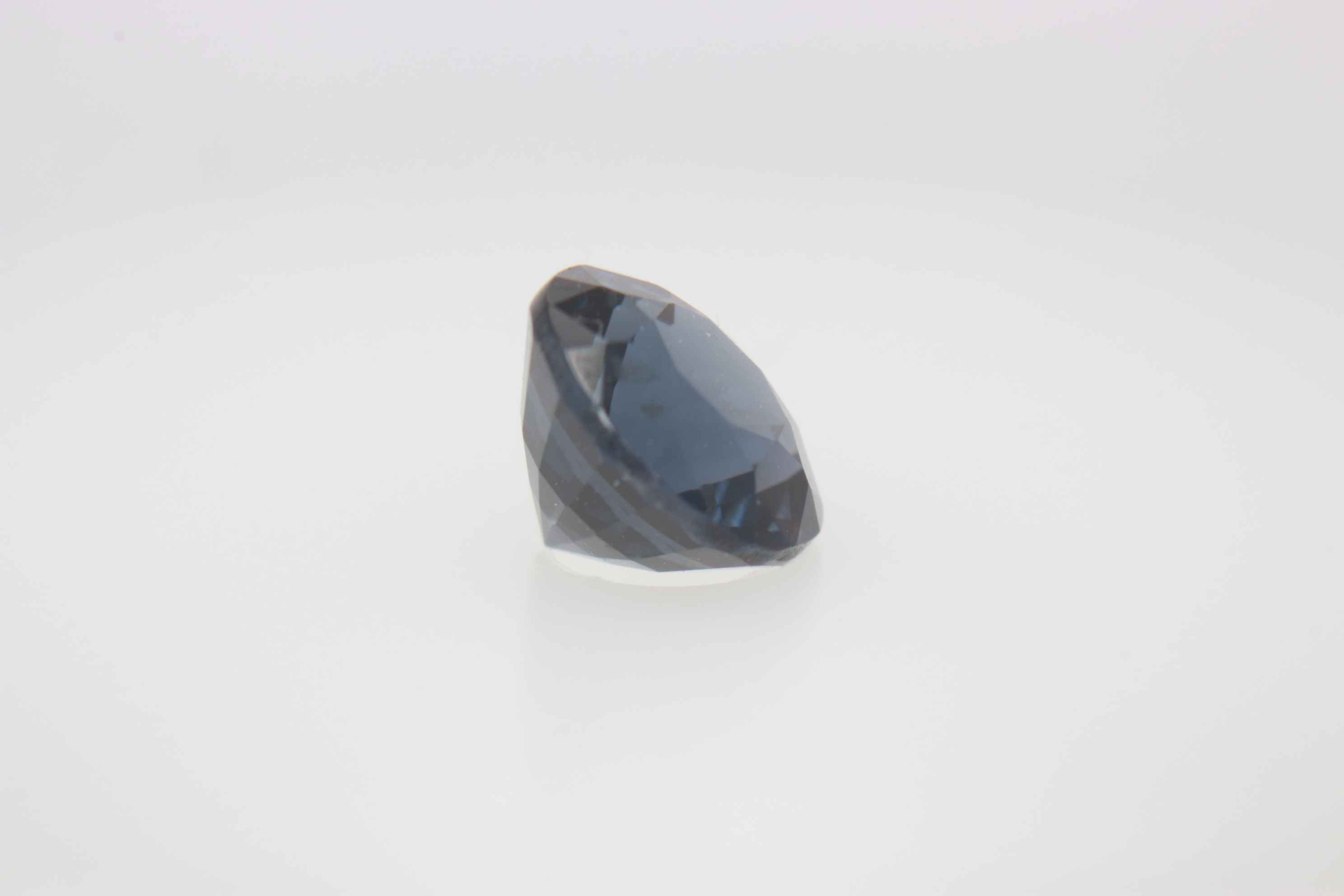 1.1ct Cobolt Spinel VVS Round Shape (0x5.9x4.1 mm) Unheated gemstone from Sri Lanka