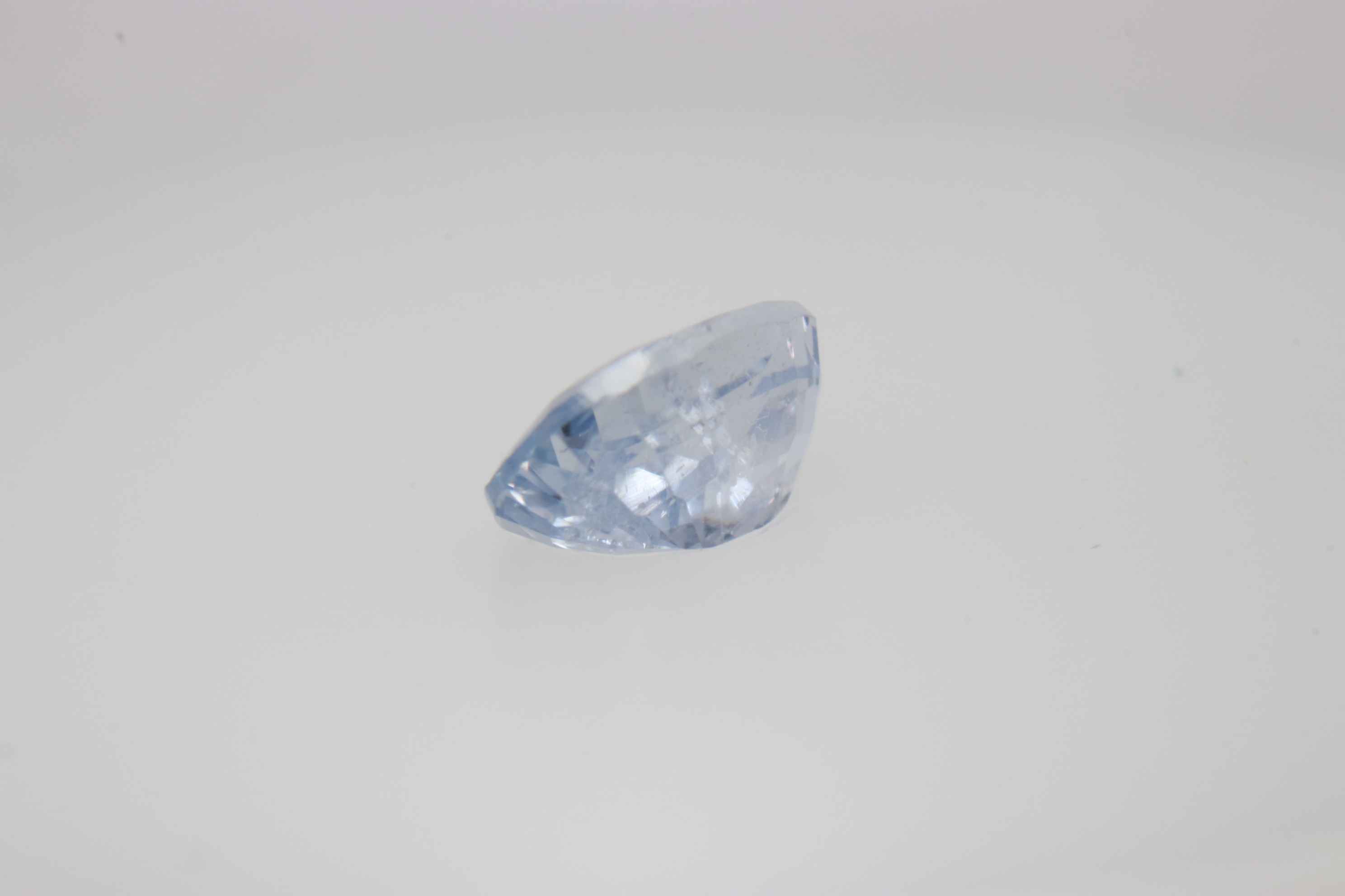 0.8ct Alice Blue Sapphire VVS Oval Shape (5.8x4.3x3 mm) Unheated gemstone from Sri Lanka