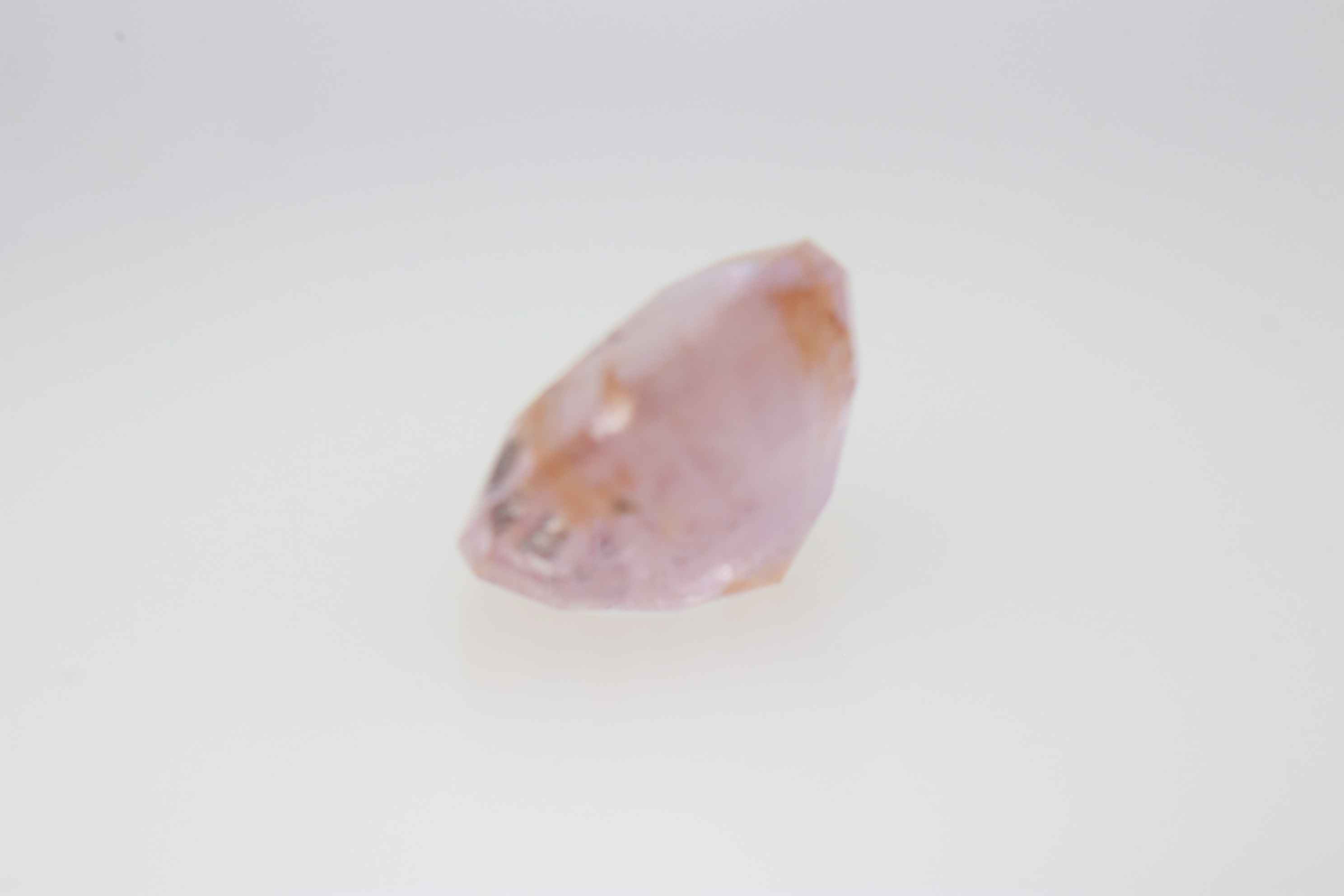 2.2ct Hot Pink Padparadscha Twinning wisp Oval Shape (7.8x6.8x4.5 mm) Unheated gemstone from Sri Lanka
