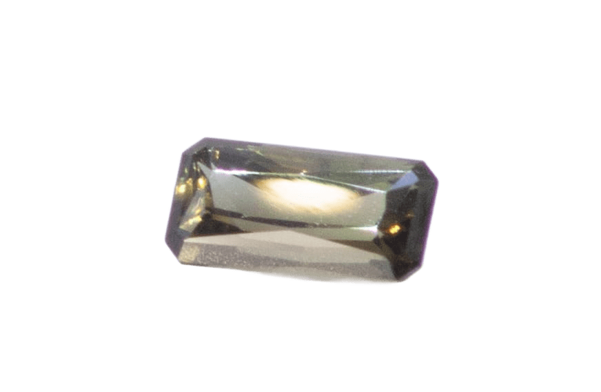 2.5ct Dark Green Garnet VVS Oval Shape (9.6x4.8x4.2 mm) Unheated gemstone from Sri Lanka
