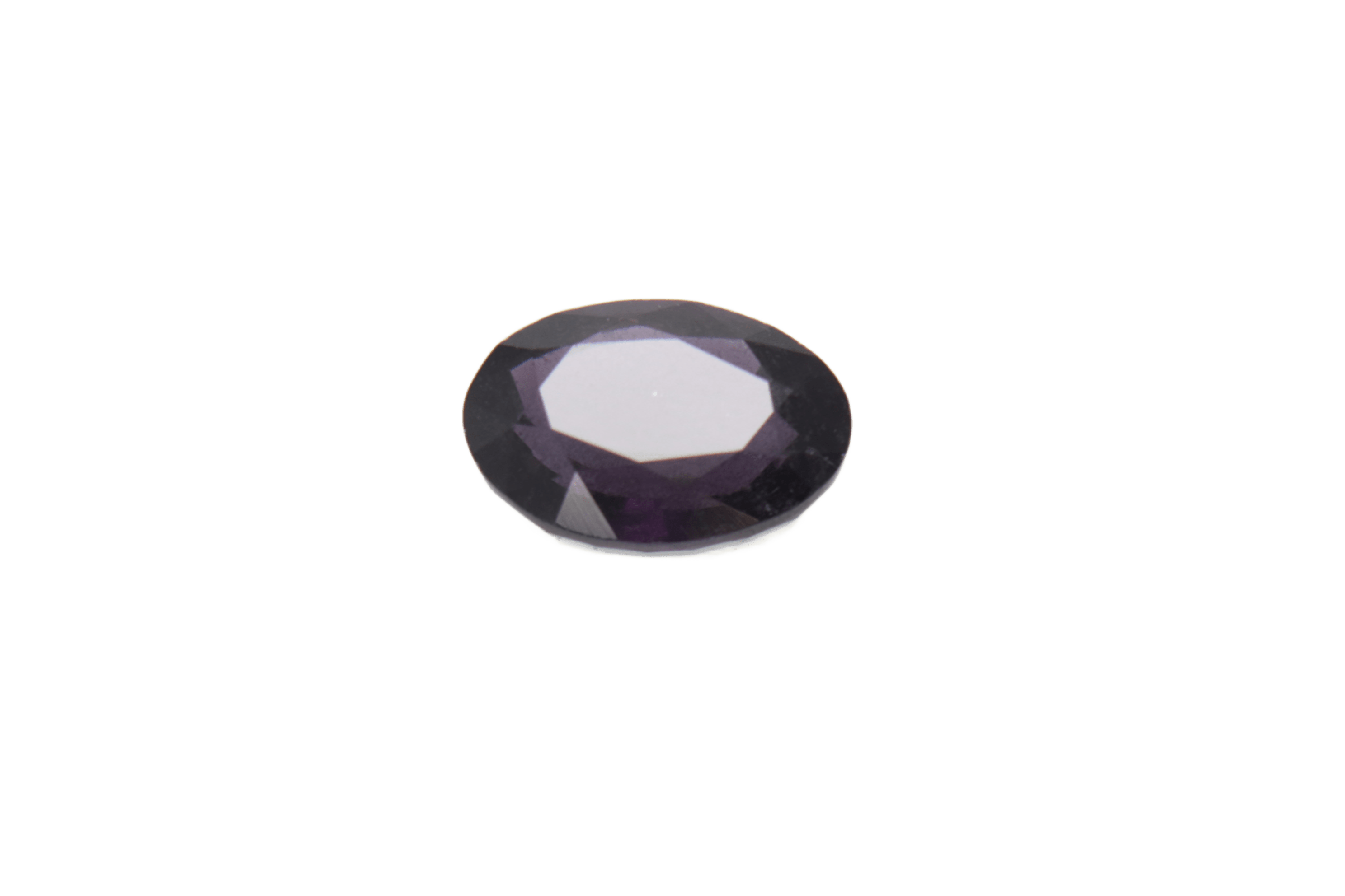0.8ct Purple Spinel Vs1 Oval Shape (6.1x4.8x3 mm) Unheated gemstone from Sri Lanka