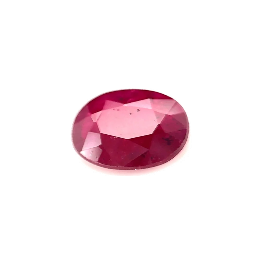 0.7ct Red Ruby Vs Oval Shape (6.6x4.9x2.1 mm) UNHEATED gemstone from Ceylon