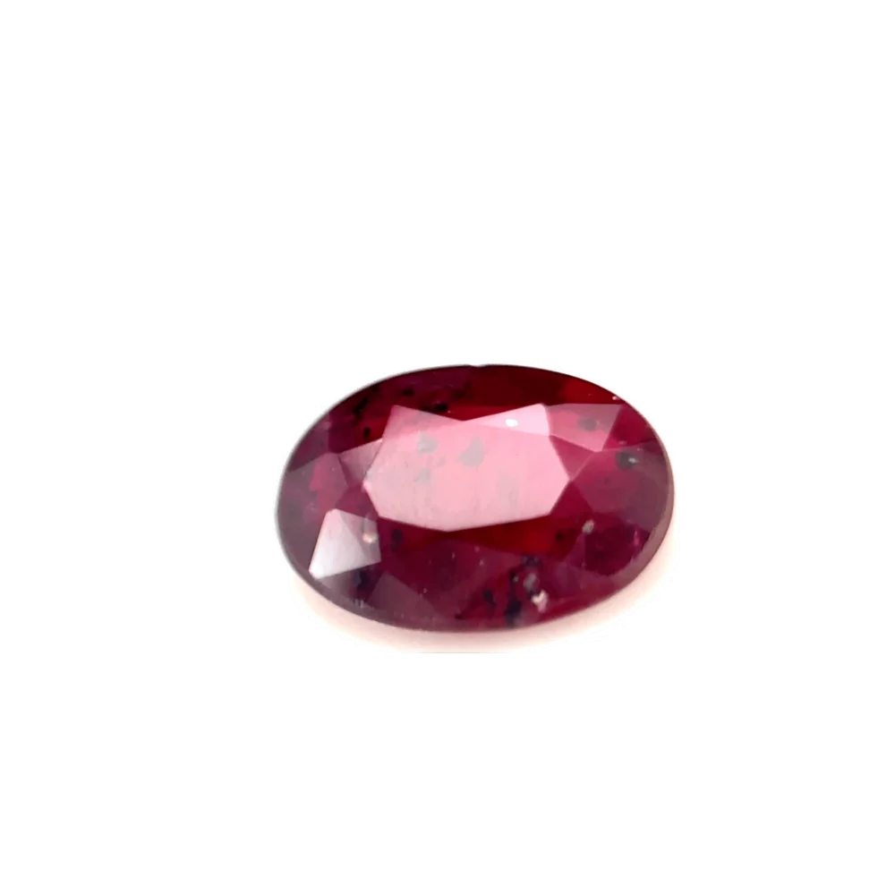 0.7ct Red Ruby Vs Oval Shape (6.6x4.8x2.3 mm) UNHEATED gemstone from Ceylon