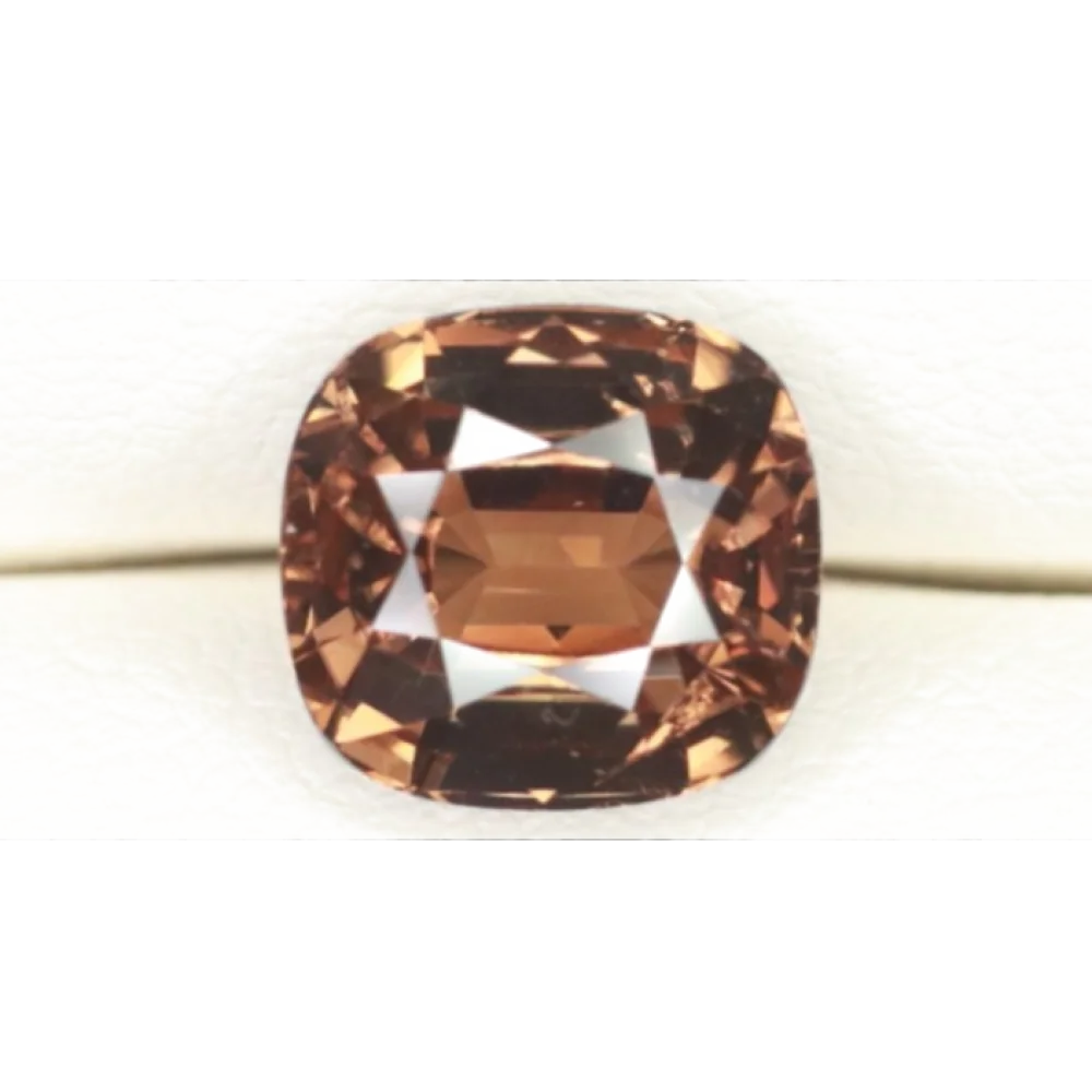 4.53ct Color changing Saddle Brown Zircon Vs1 Cushion Shape (8.98x8.39x5.26 mm) Unheated gemstone from Ceylon
