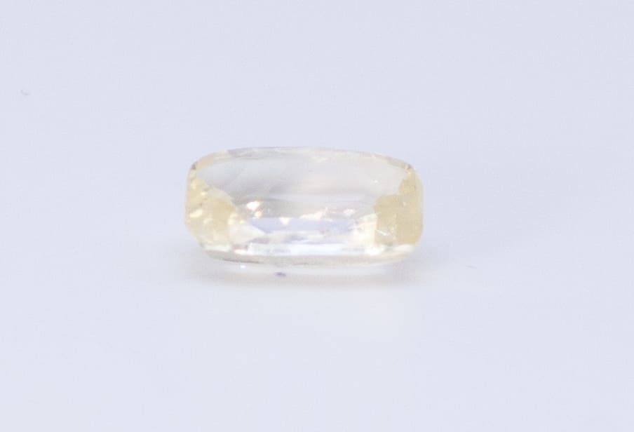 2ct Yellow Sapphire SI1 Princess Shape (8.7x6.4x3.2 mm) Unheated gemstone from Sri Lanka