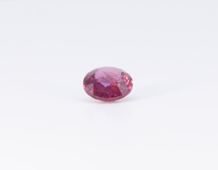 1.5ct Pink Garnet Cloud Round Shape (7.2x0x4.1 mm) Unheated gemstone from Sri Lanka