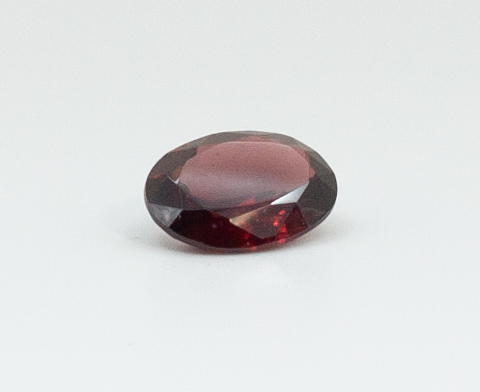 3.7ct Red Tourmaline VVS Oval Shape (11.2x8.6x4.3 mm) Unheated gemstone from Sri Lanka