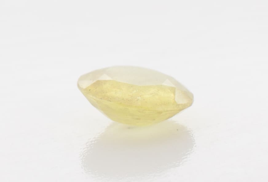 1.1ct Yellow Sapphire Cloud Round Shape (6.6x2.7x0 mm) Unheated gemstone from Sri Lanka