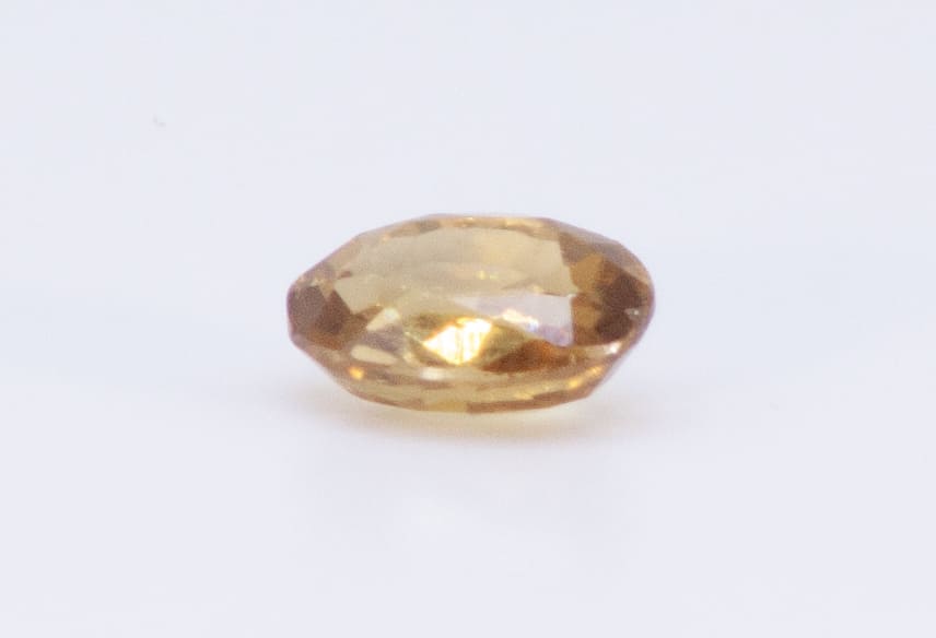 1.2ct Honey Garnet VVS Oval Shape (8.7x6.3x4 mm) Unheated gemstone from Sri Lanka