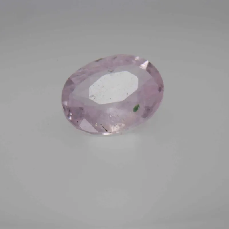 0.8ct Light Pink Sapphire Vs1 Oval Shape (6.2x5.2x2.7 mm) Unheated gemstone from Ceylon