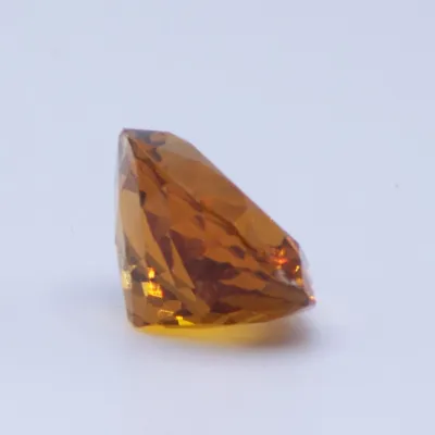 14ct Orange Garnet VVS Oval Shape (18.9x14.5x10.2 mm) Unheated gemstone from Sri Lanka