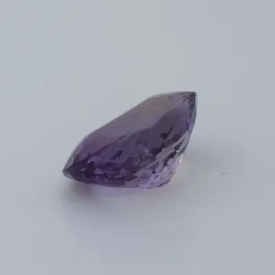11.2ct Purple Amethyst VVS Oval Shape (16.9x13.9x8.5 mm) Unheated gemstone from Ceylon