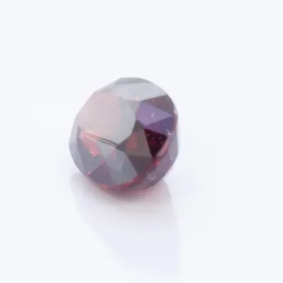 3.7ct Red Garnet VVS Oval Shape (10.5x7.2x5.3 mm) Unheated gemstone from Ceylon