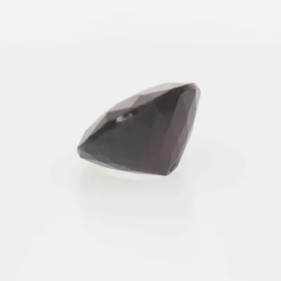 1.5ct Purple Spinel VVS Oval Shape (7.3x6.0x4.1 mm) Unheated gemstone from Sri Lanka