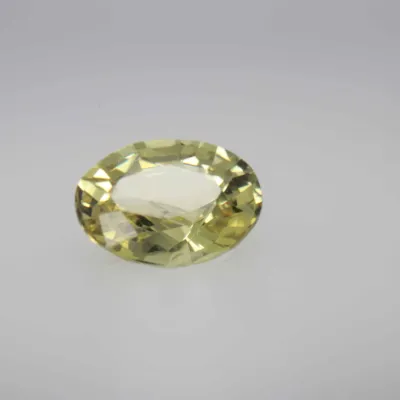 0.7ct Yellow Sapphire VVS Oval Shape (6.2x5.2x3 mm) Unheated gemstone from Ceylon
